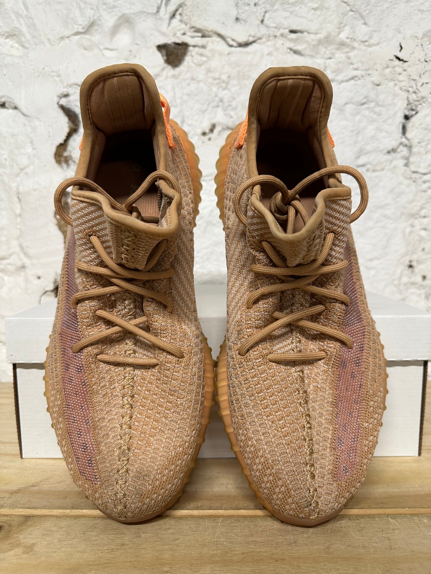 Yeezy 350 V2 Clay Sz 11