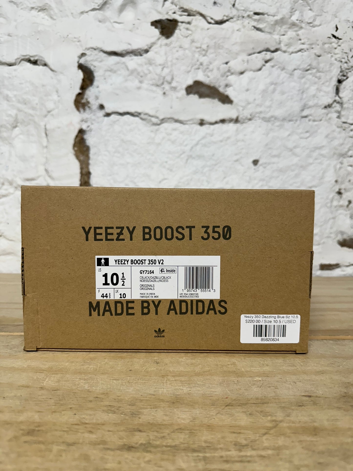 Yeezy 350 V2 Dazzling Blue Sz 10.5