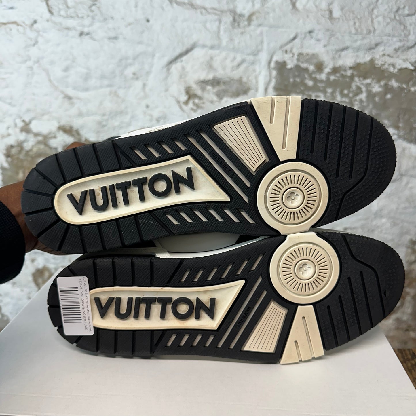 Louis Vuitton Black White Strap Trainer Sneaker Sz 10 (8.5LV)