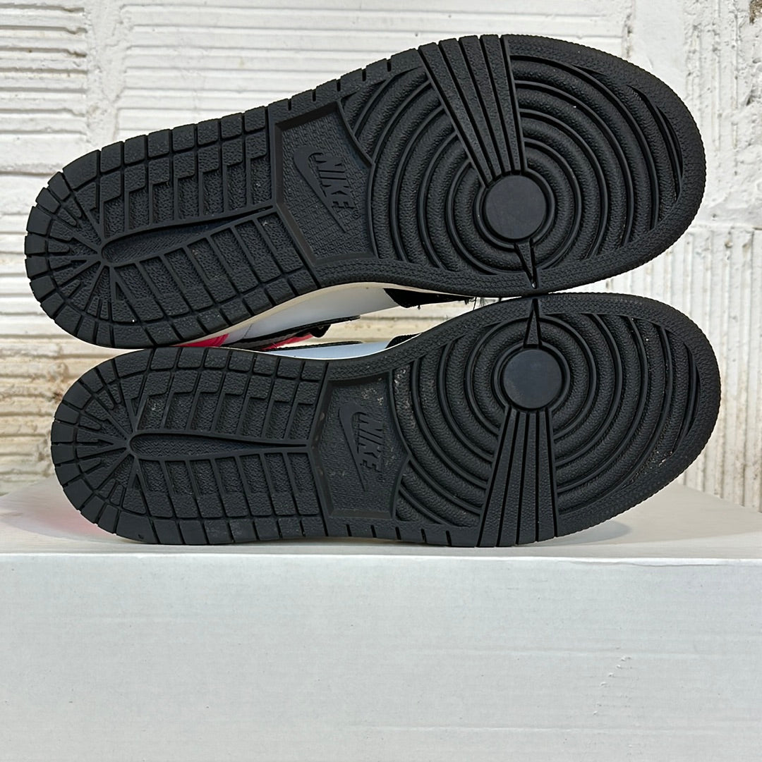 Air Jordan 1 High Valentines Day Sz 4.5Y