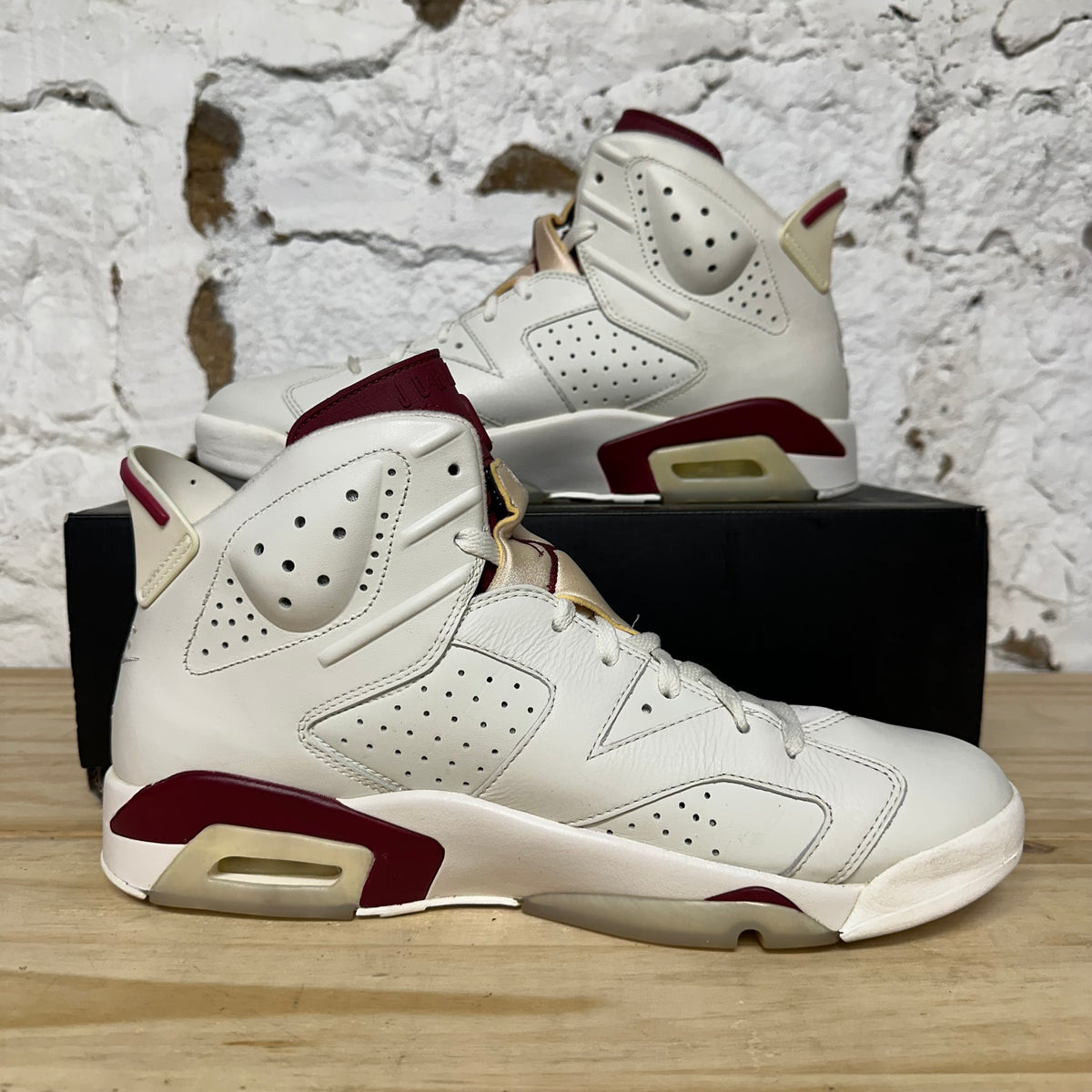 Air Jordan 6 Maroon (2015) Sz 12