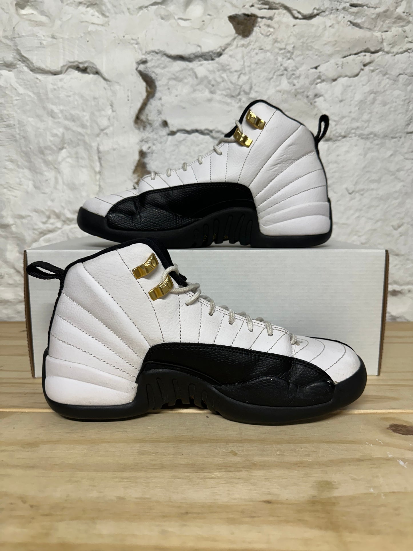 Air Jordan 12 Taxi Sz 6Y