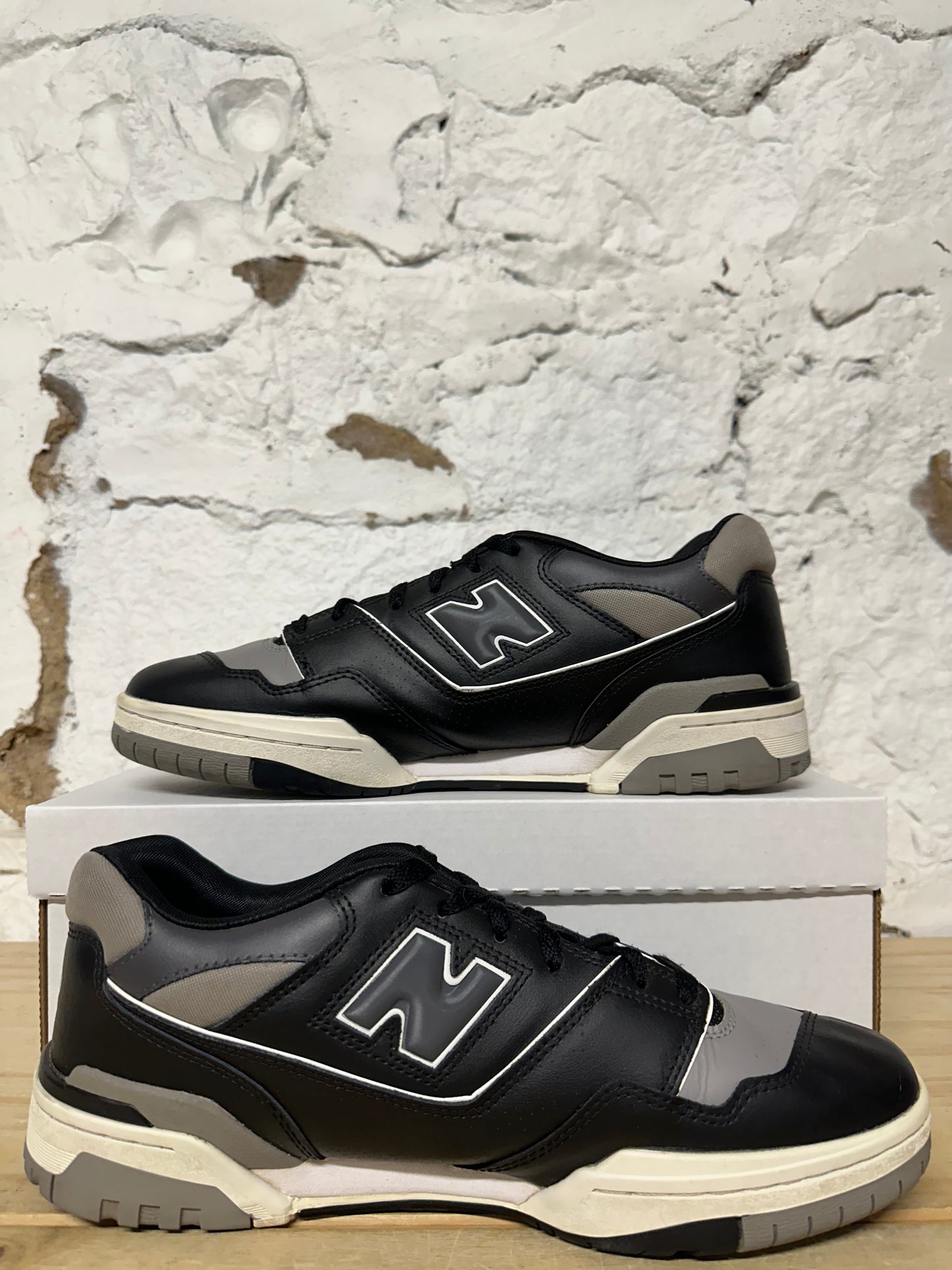 New Balance 550 Black Grey Sz 11.5