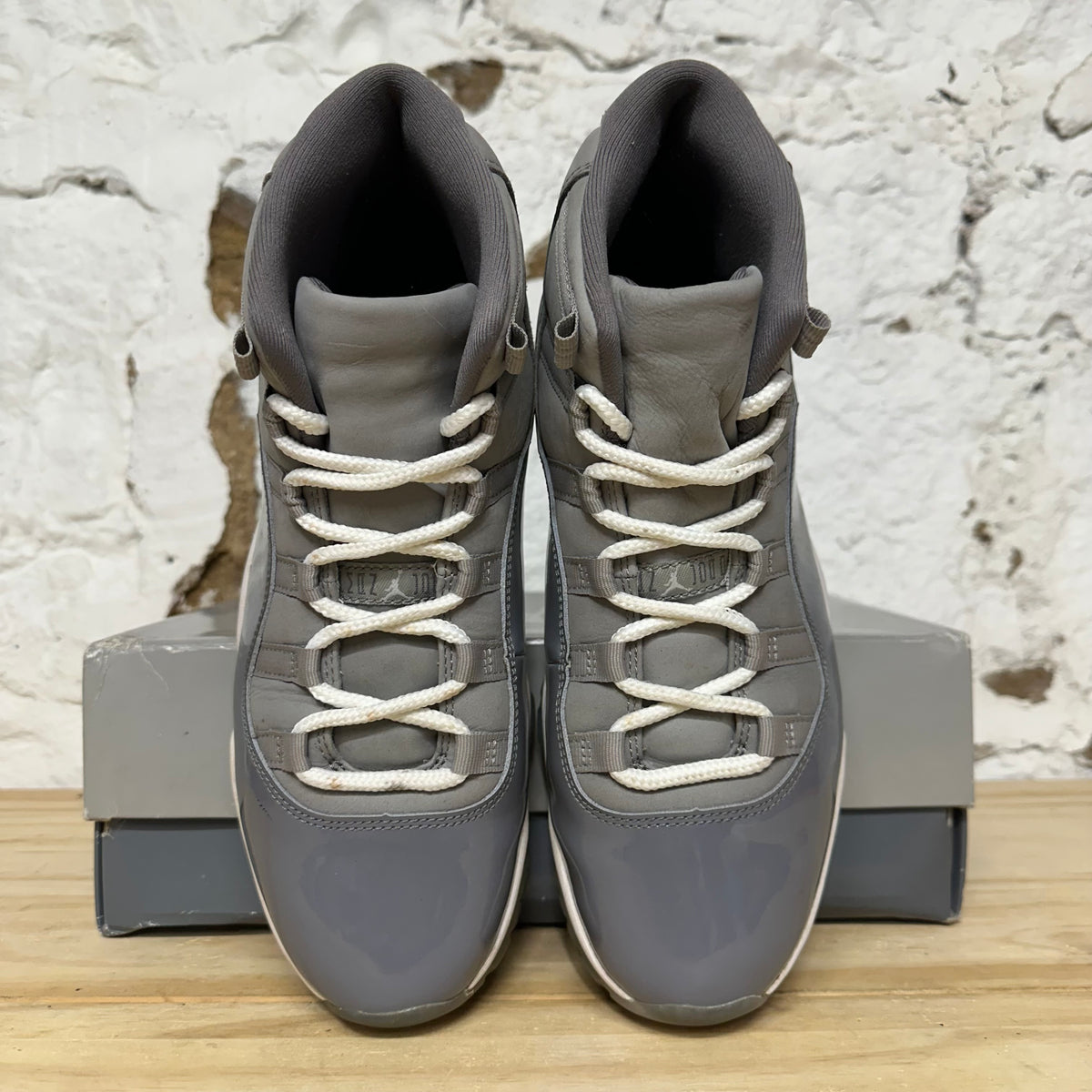 Air Jordan 11 High Cool Grey Sz 9.5