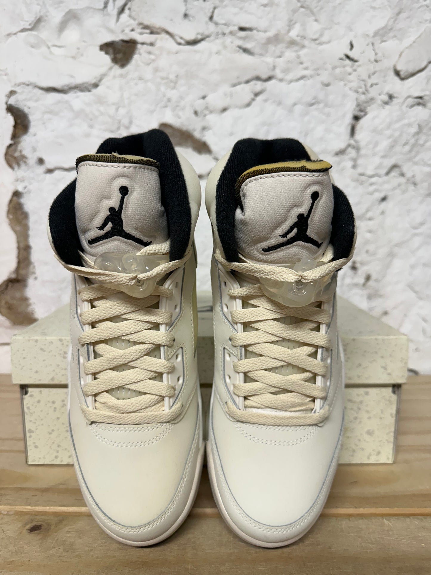 Air Jordan 5 Sail Sz 7.5 DS