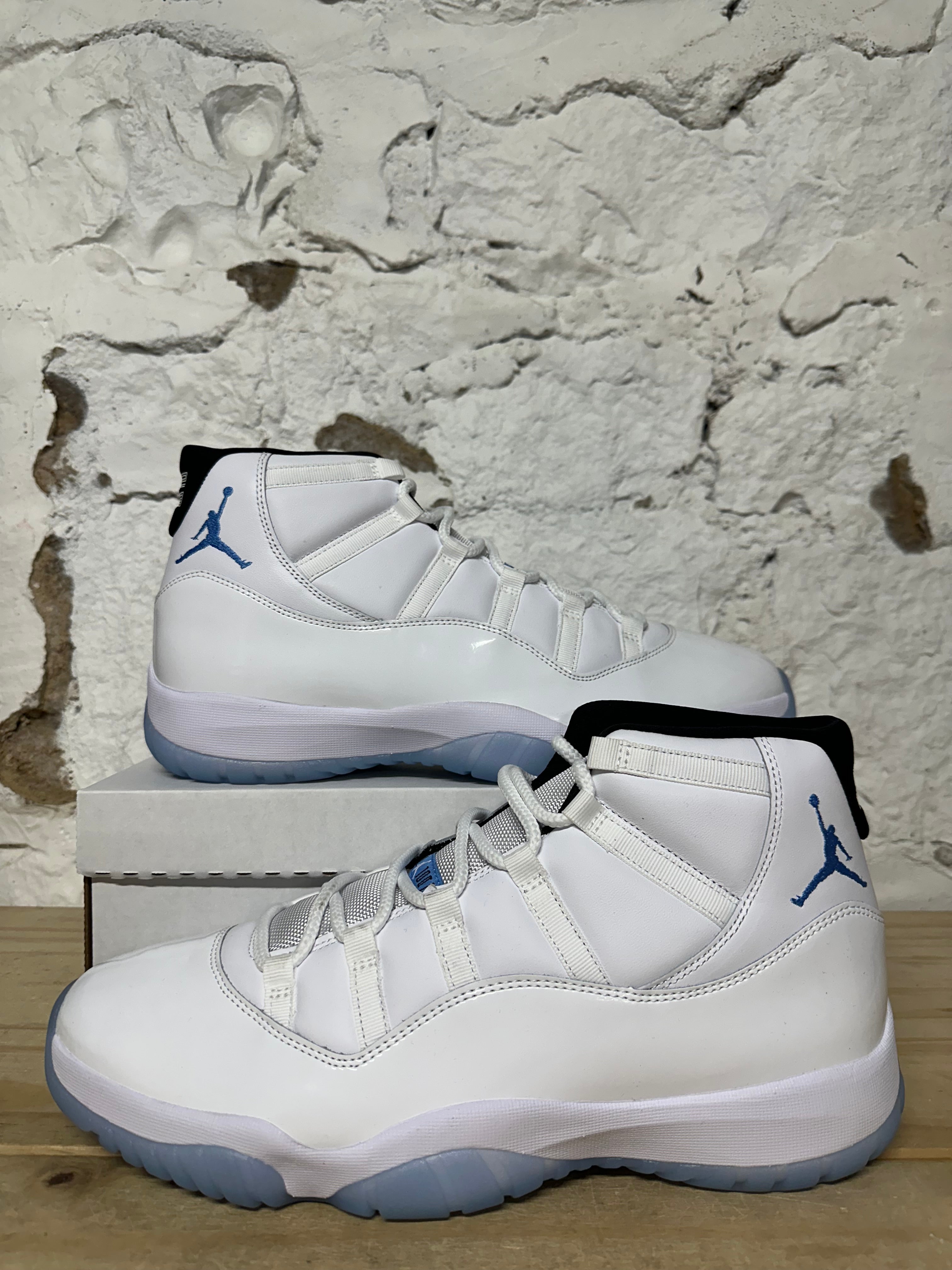 Air Jordan 11 High Legend Blue Sz 14 DS