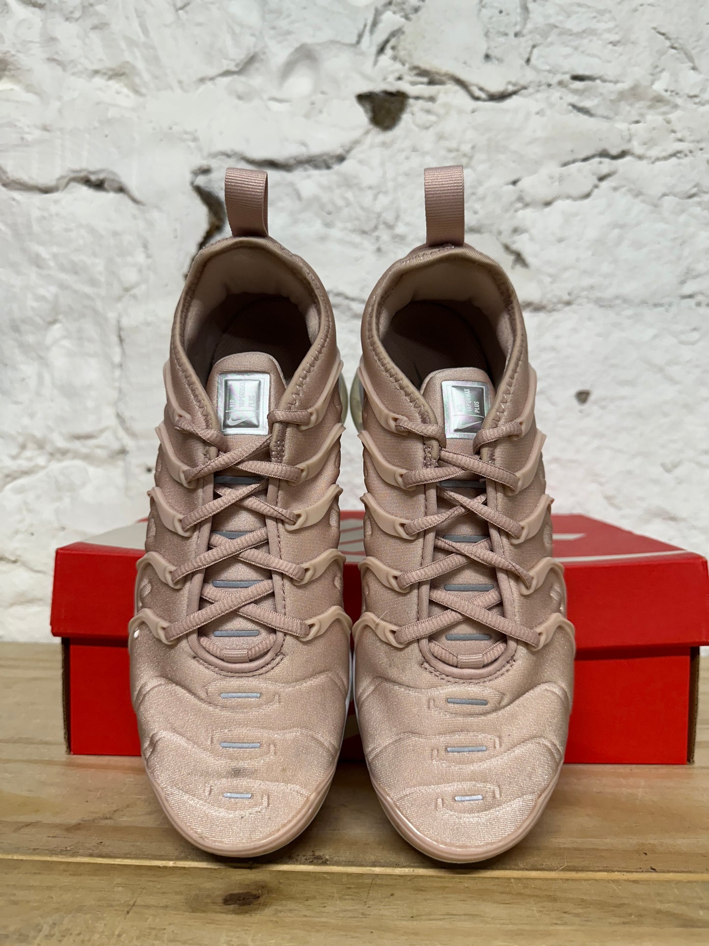 Nike Air VaporMax Plus Pink Oxford Sz 5.5 (7W)