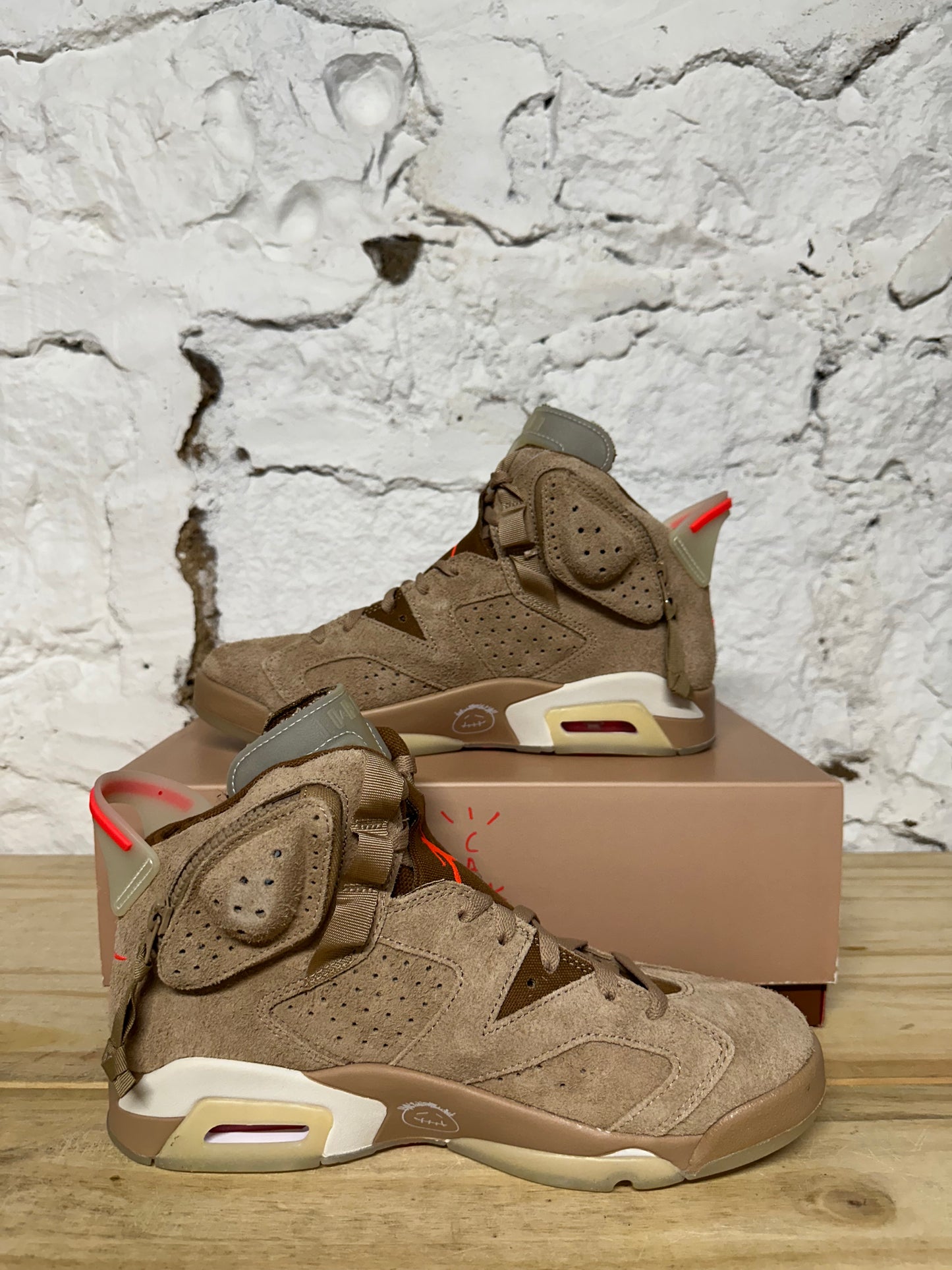 Air Jordan 6 Travis Scott Khaki Sz 9 DS