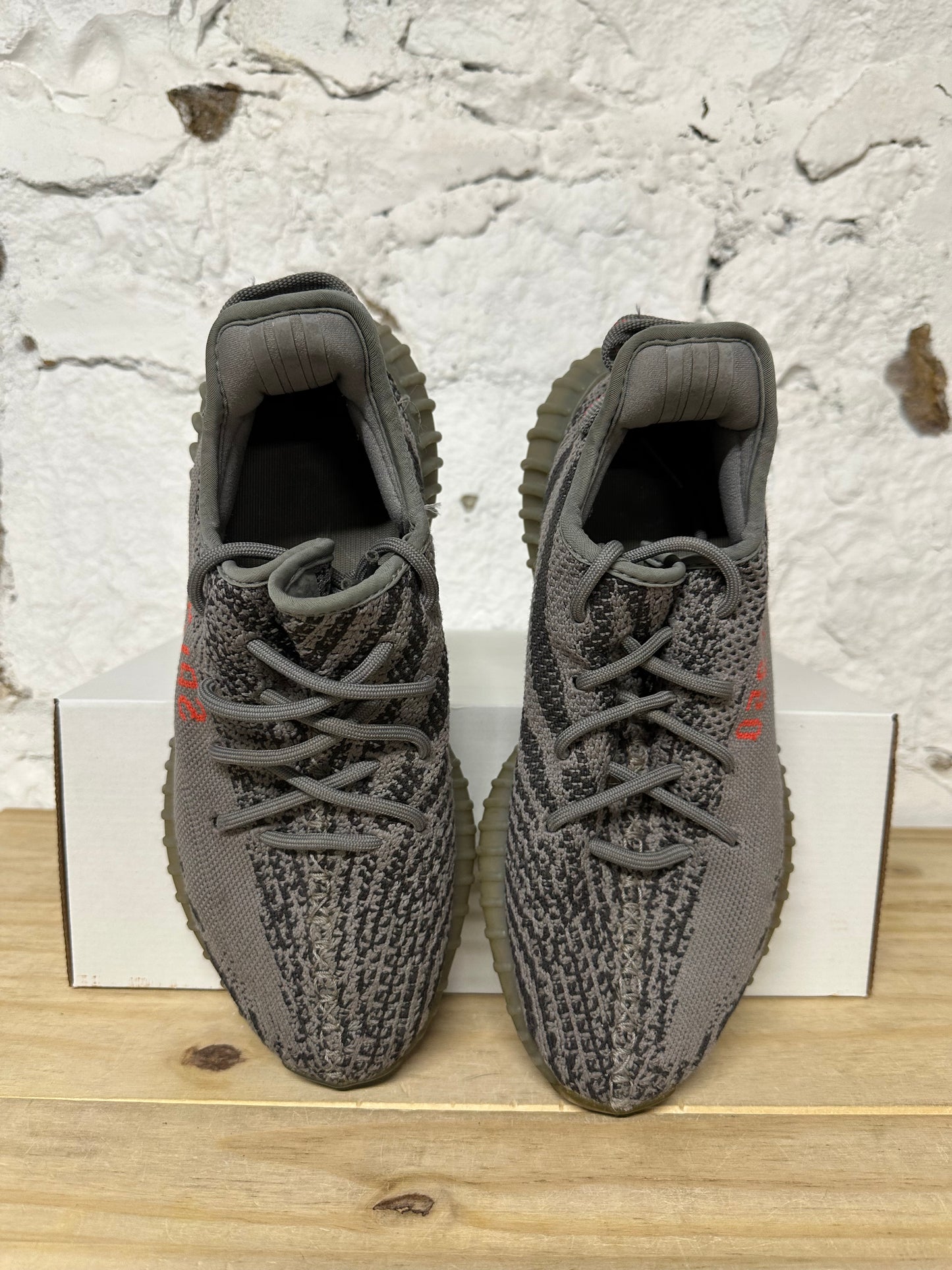 Yeezy 350 V2 Beluga Sz 8 No Box