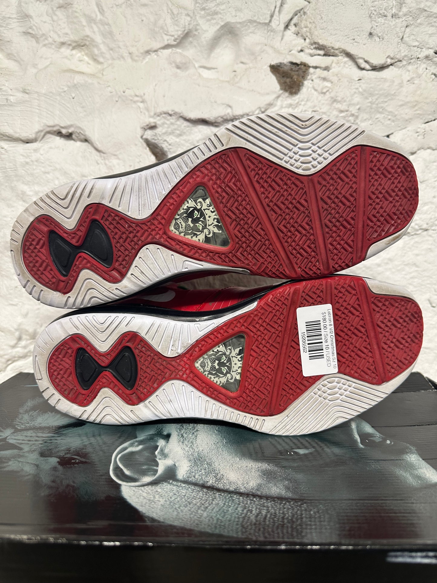 Nike LeBron 8 V/2 Chrisrtmas Sz 10