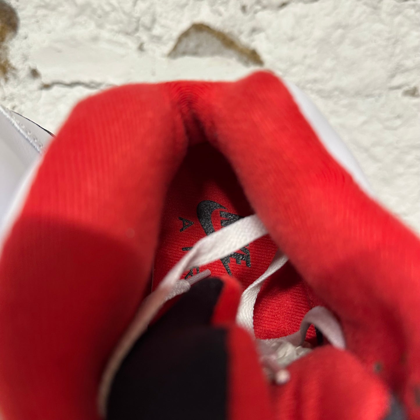 Air Jordan 5 Fire Red (Black Tongue 2025) Sz 9