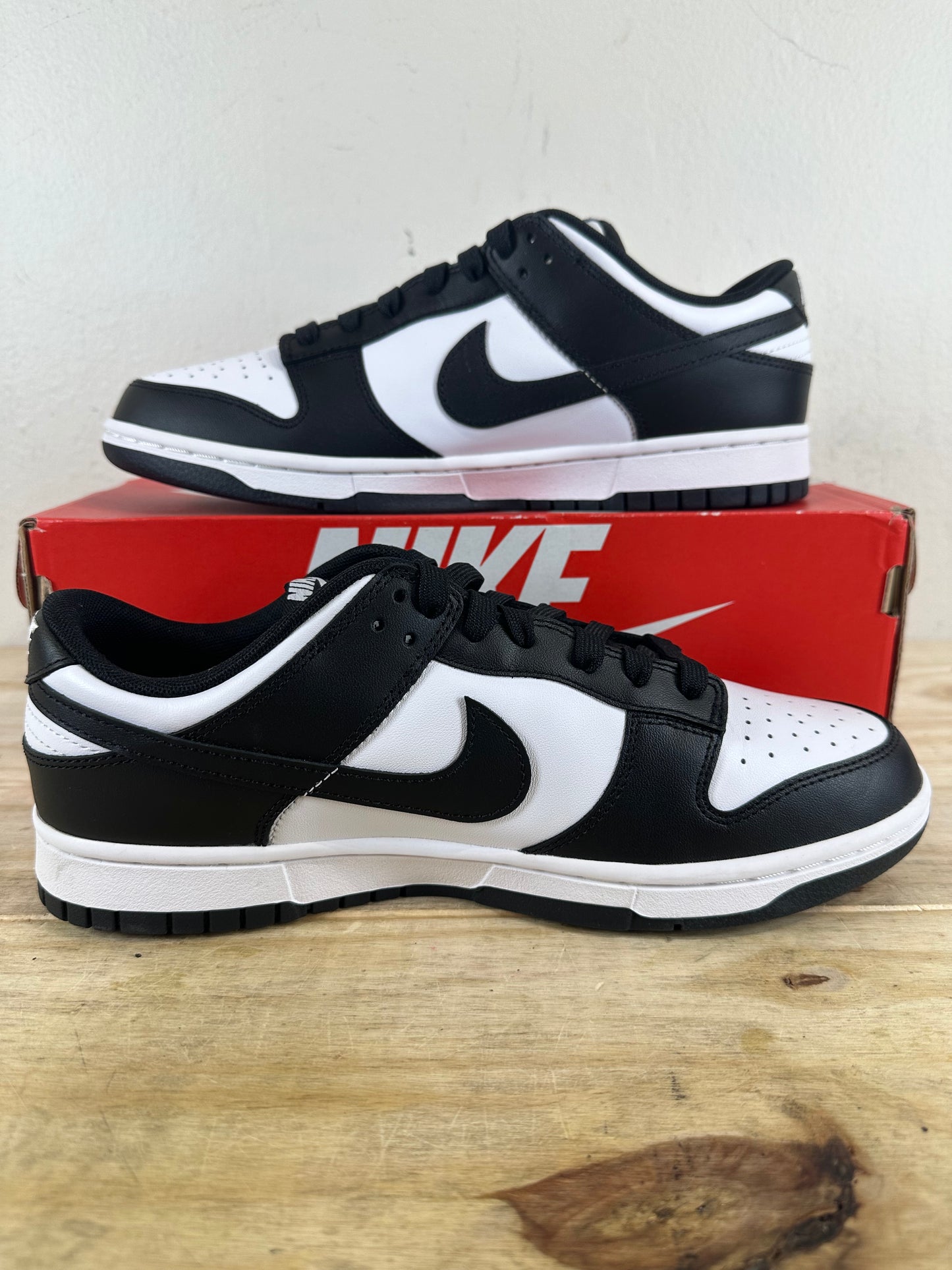 Nike Dunk Low Panda Sz 9 DS