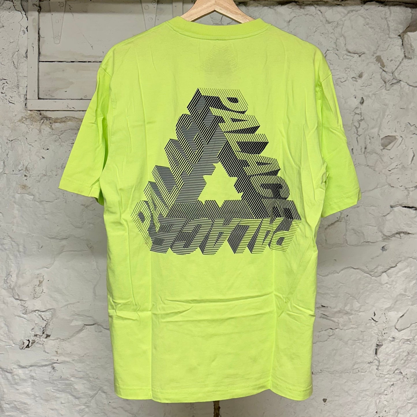 Palace Triangle Lime Green T-Shirt Sz M
