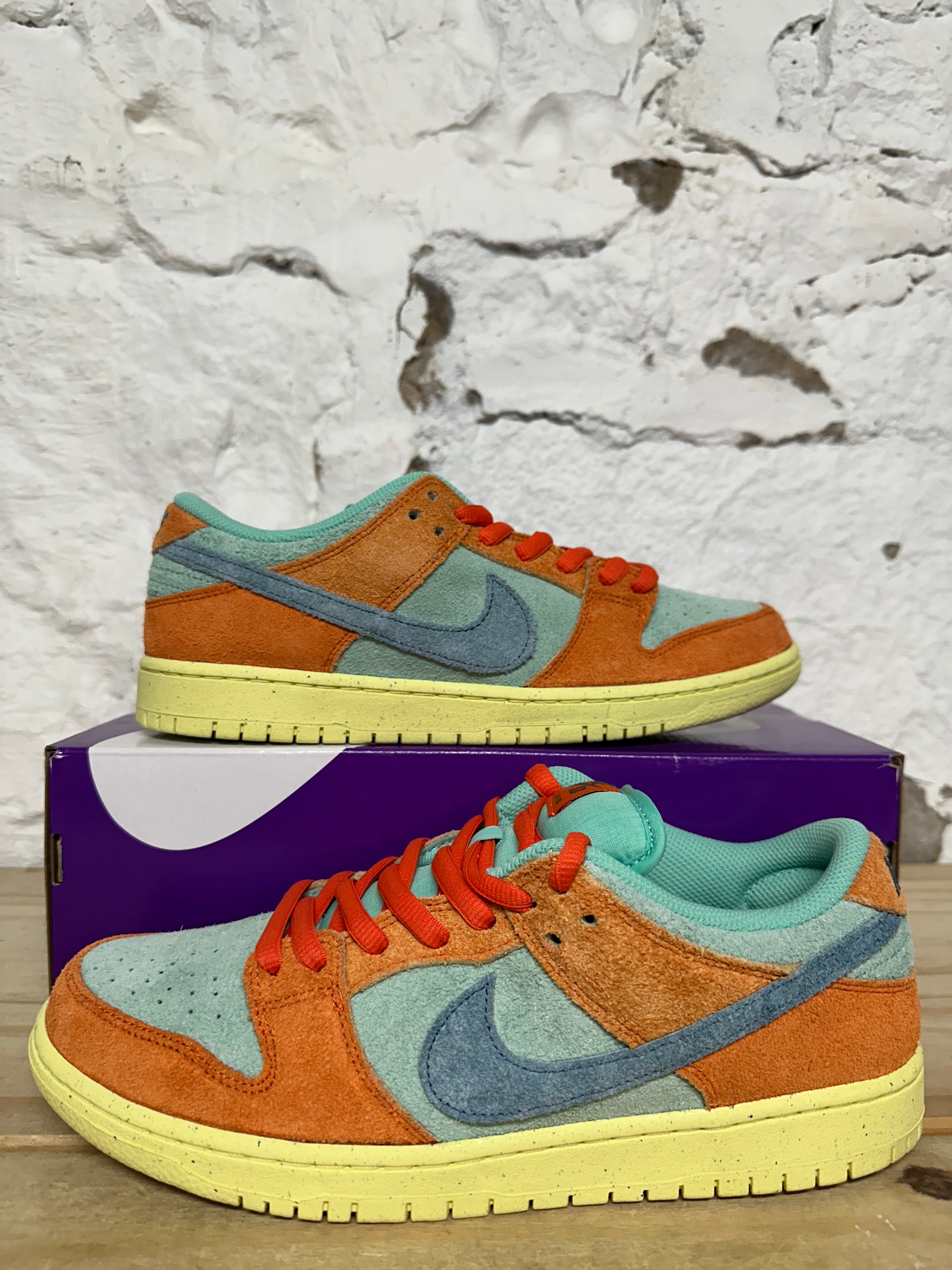 Nike Dunk Low Orange Emerald Rise Sz 10