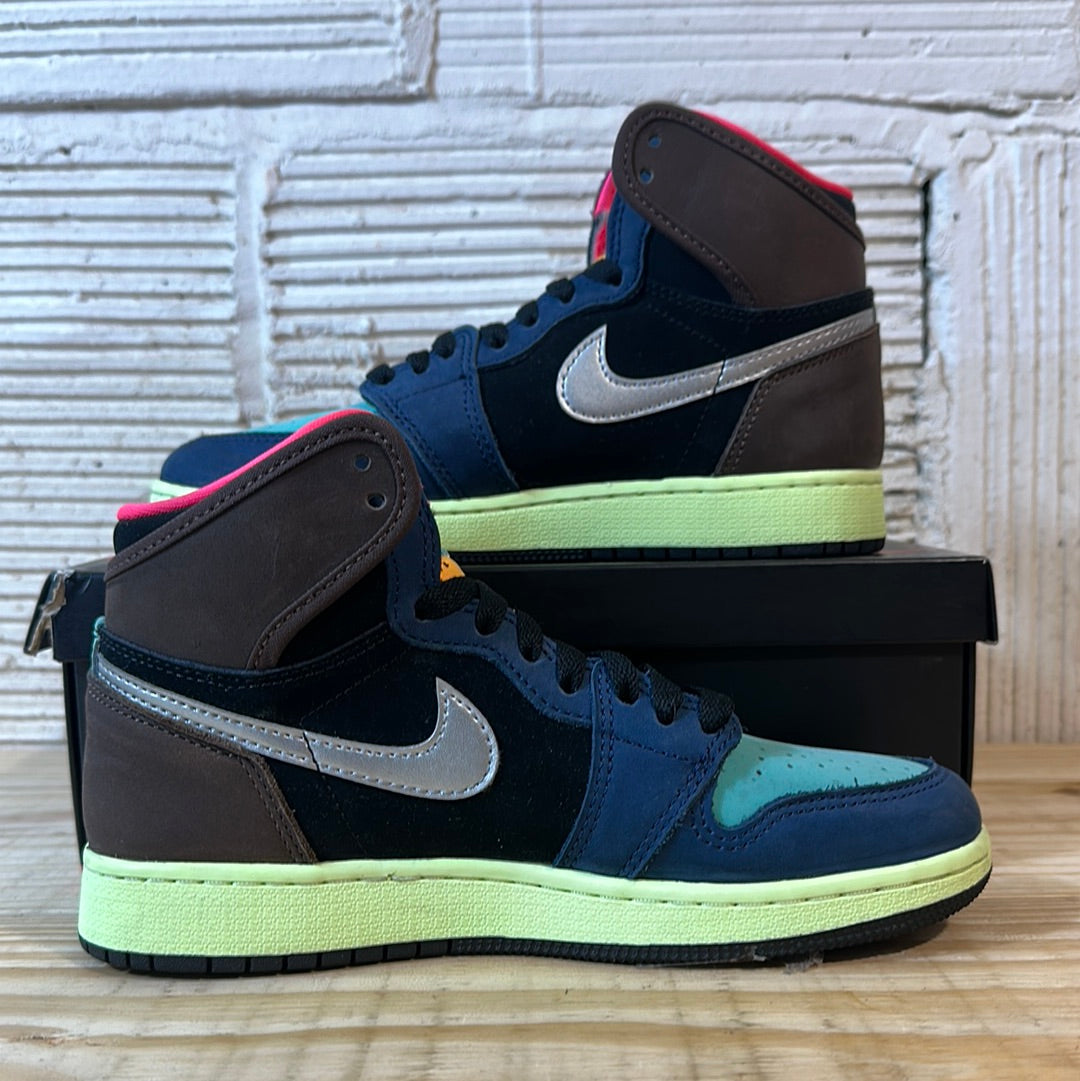 Air Jordan 1 High Tokyo Bio Hack Sz 4Y