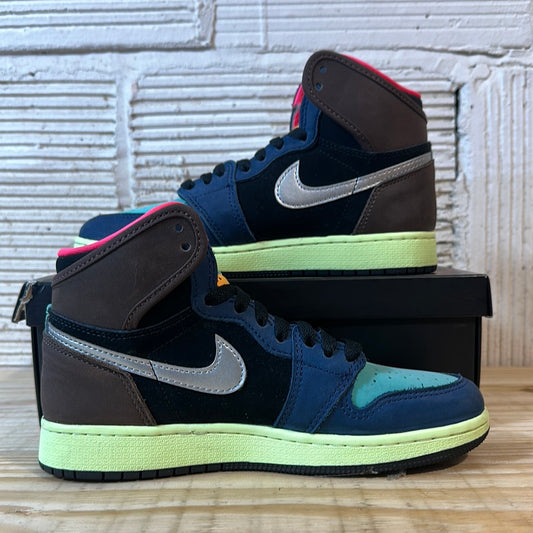Air Jordan 1 High Tokyo Bio Hack Sz 4Y