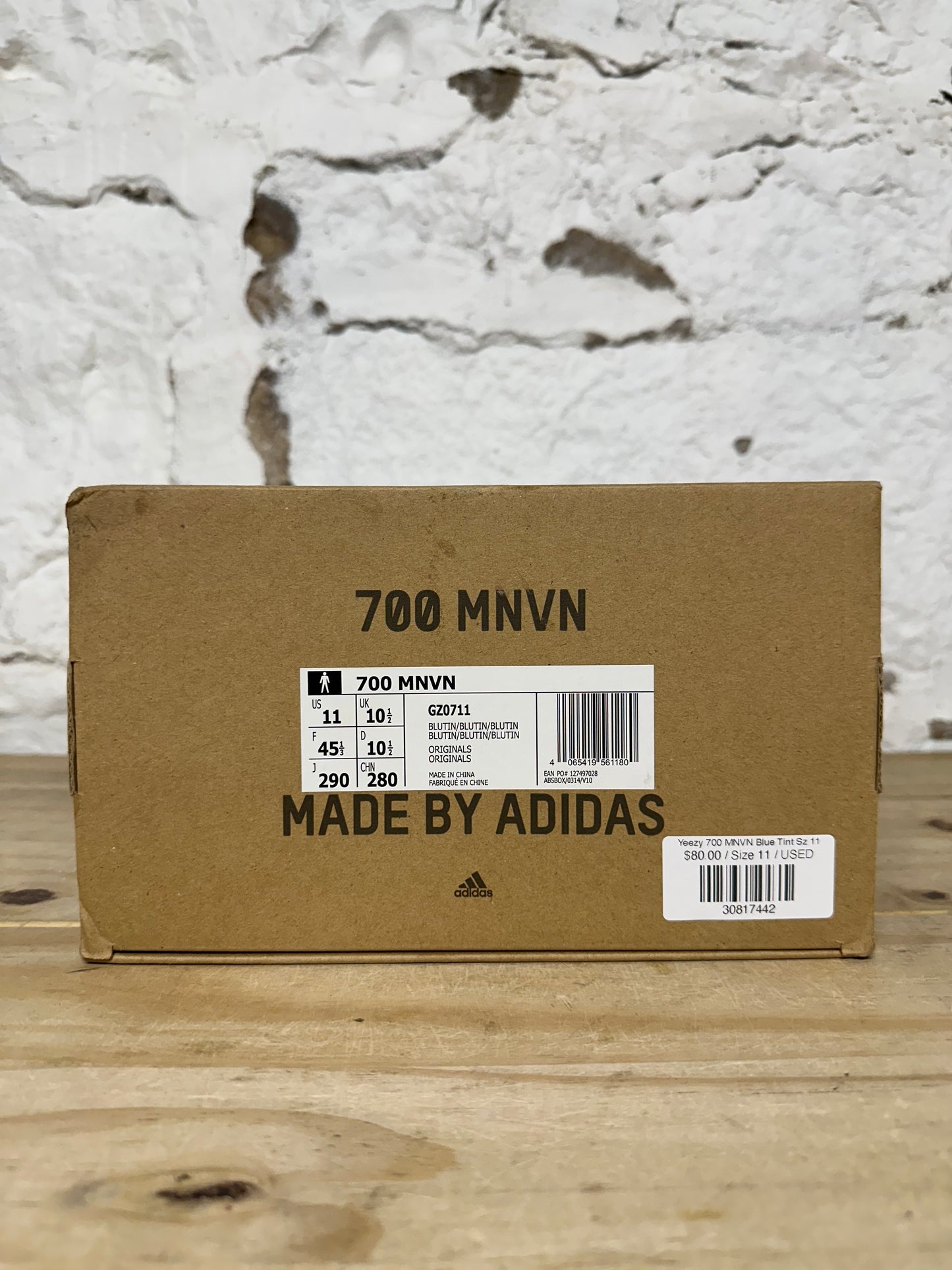 Yeezy 700 MNVN Blue Tint Sz 11