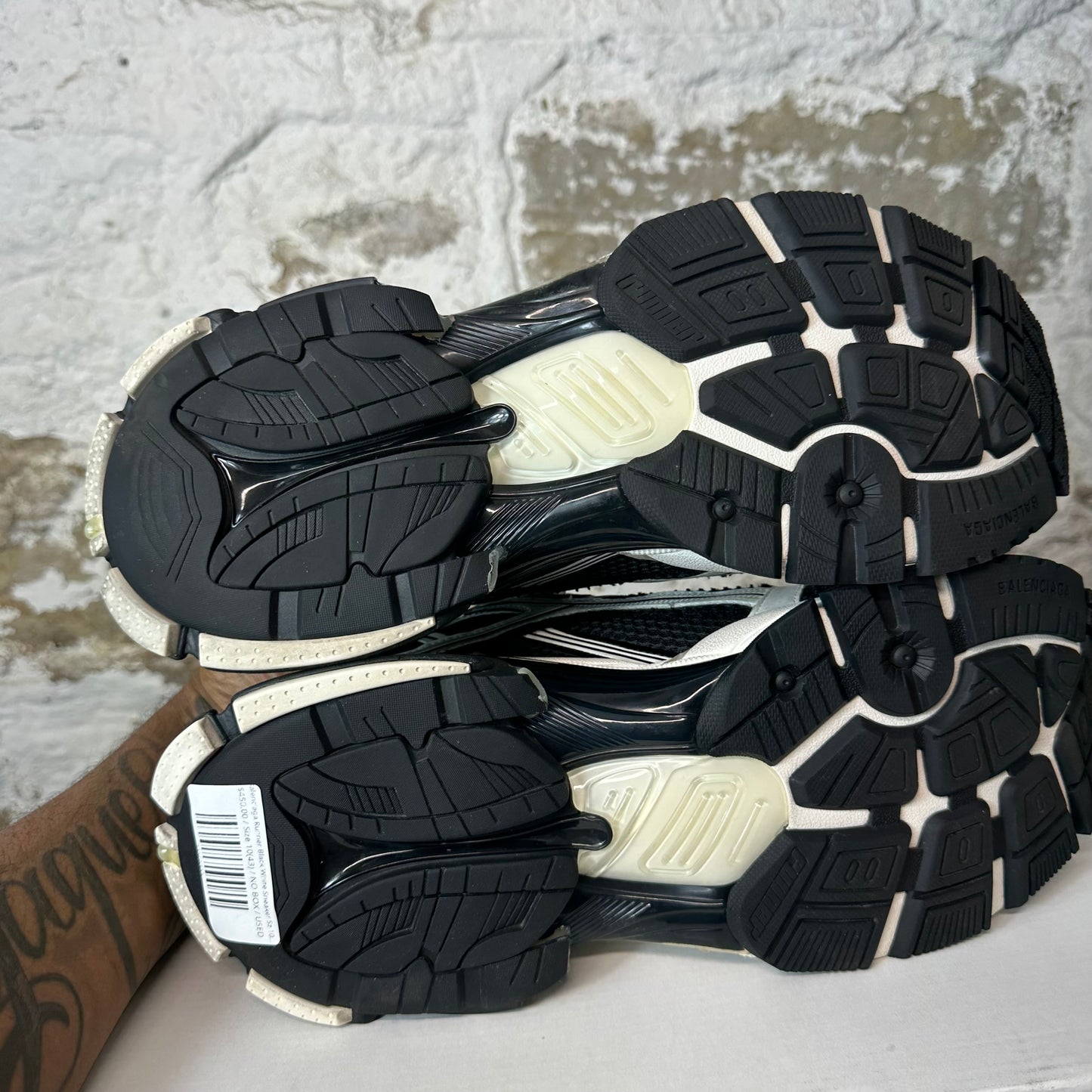Balenciaga Runner Black White Sneaker Sz 10 (43)