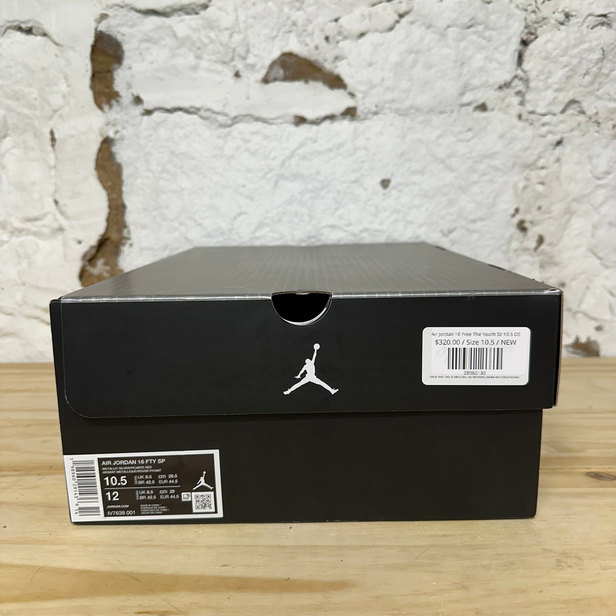Jordan 16 Free The Youth Sz 10.5 DS