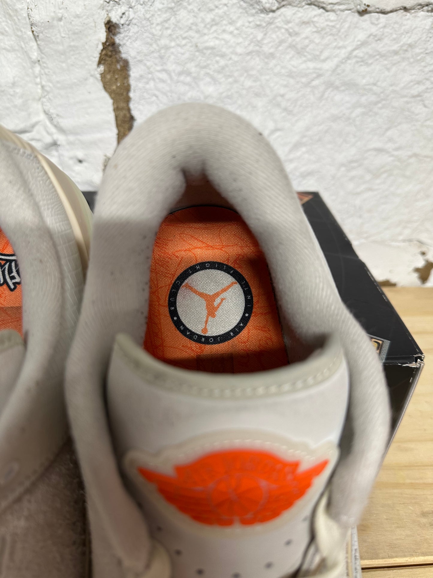 Air Jordan 2 Low Shelflife Sz 11