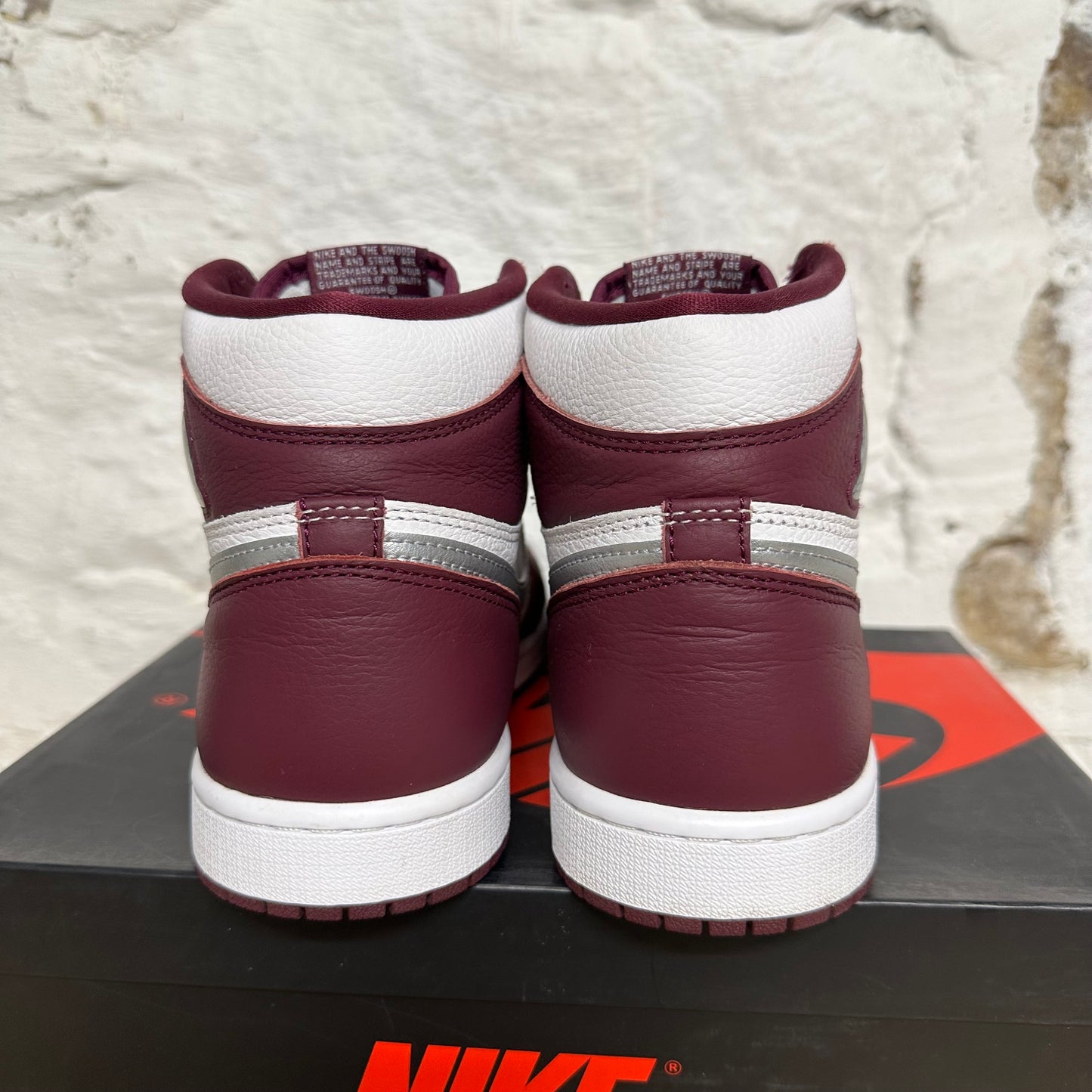 Air Jordan 1 High Bordeaux Sz 8.5