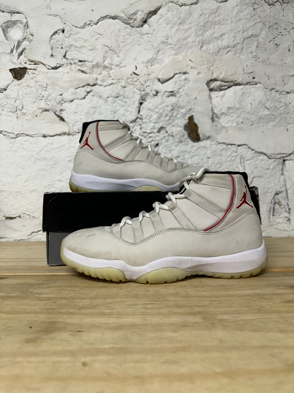 Air Jordan 11 High Platinum Tint Sz 11