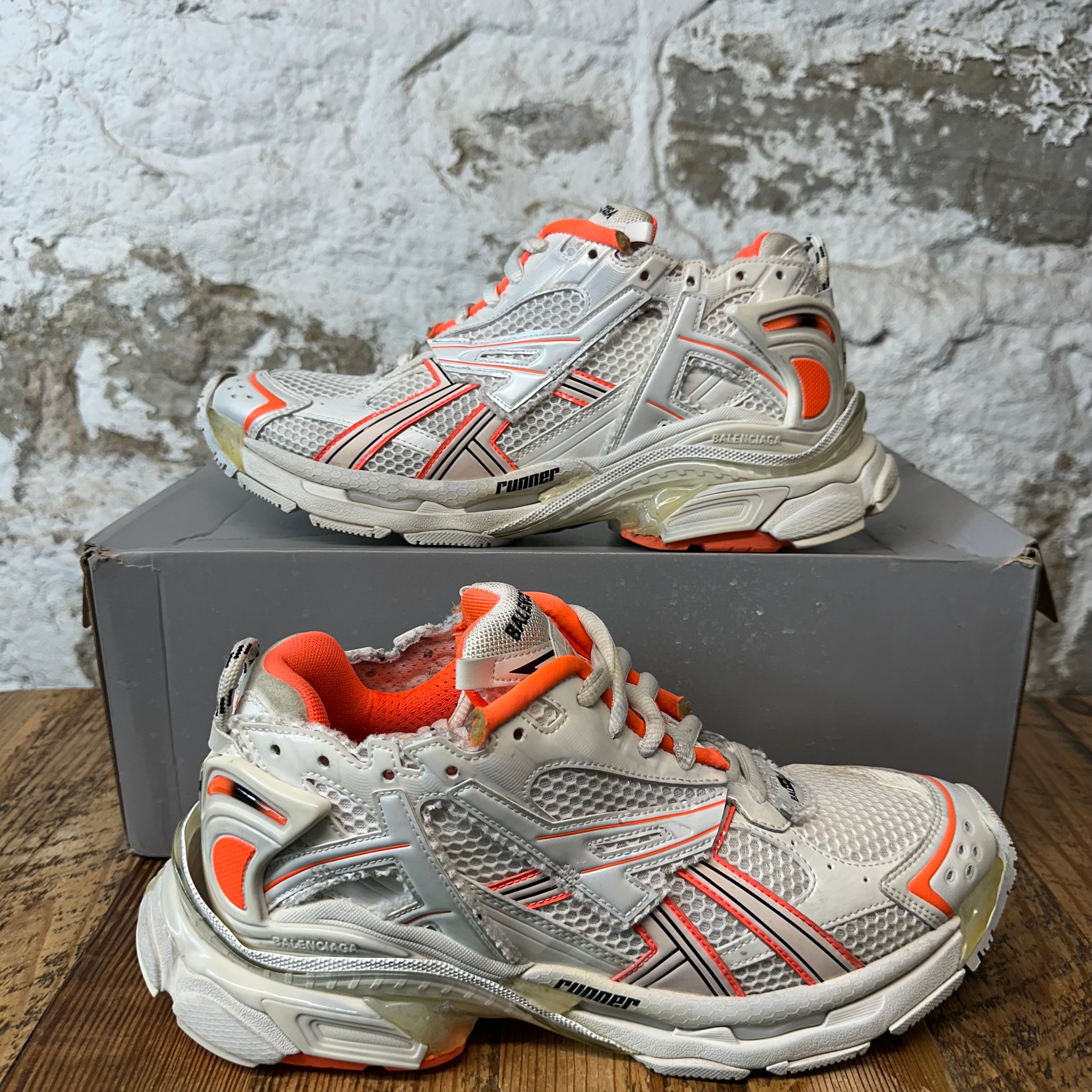 Balenciaga Runner Orange White Cream Sneaker Sz 10 (43)