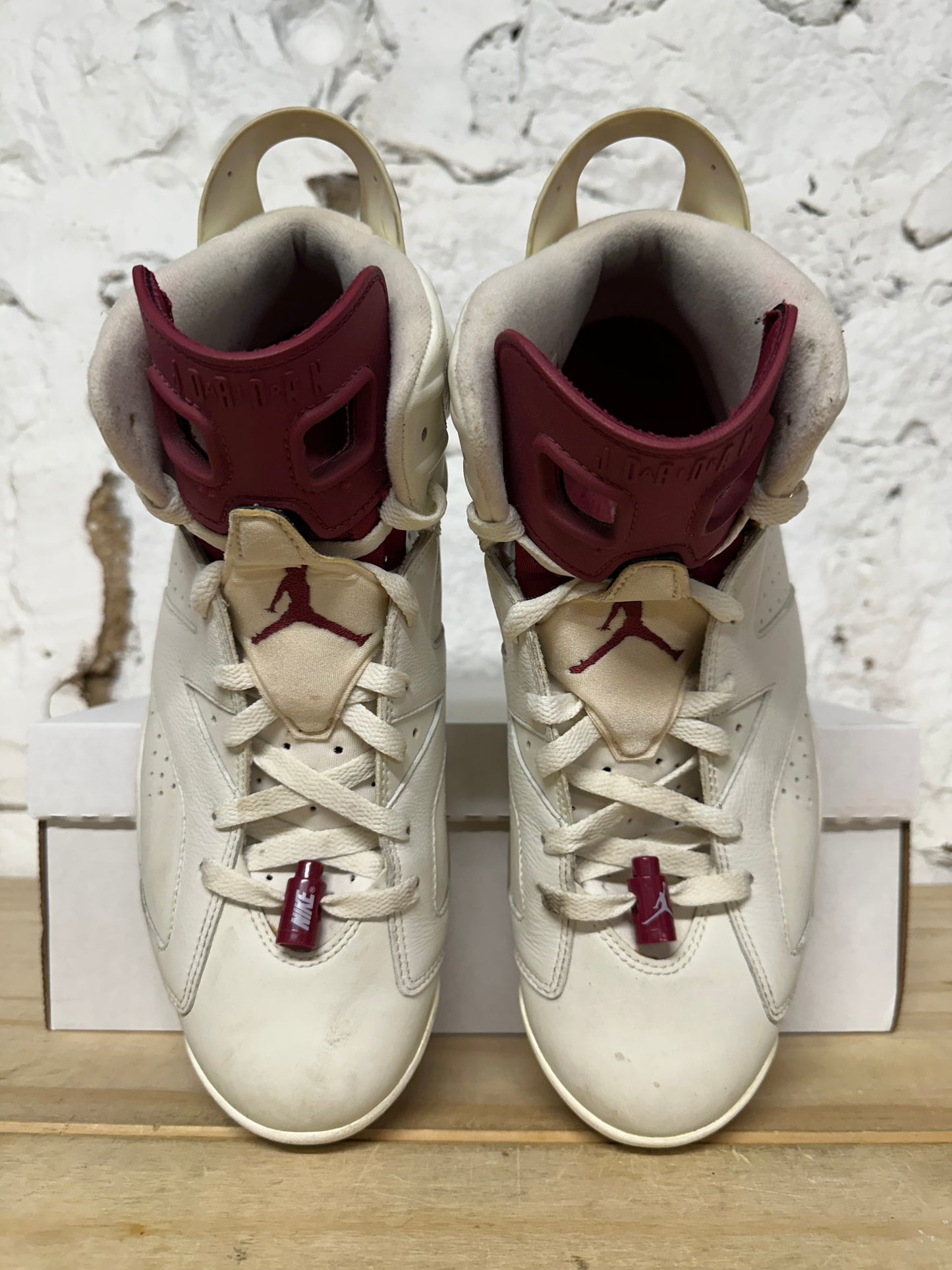 Air Jordan 6 Maroon Sz 11