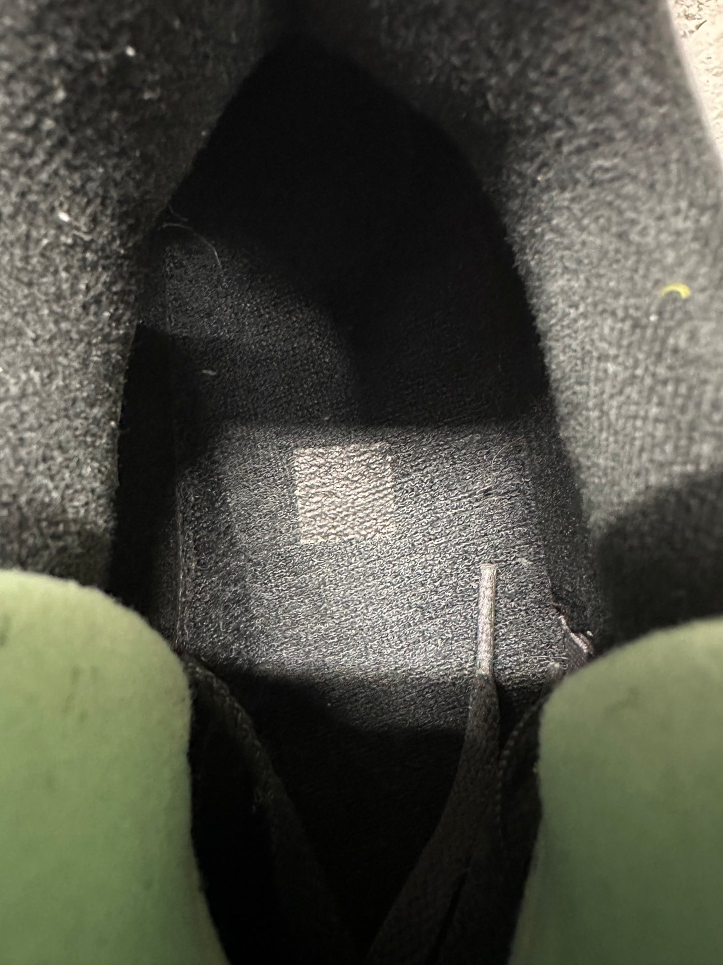 Air Jordan 4 Green Glow Sz 9.5