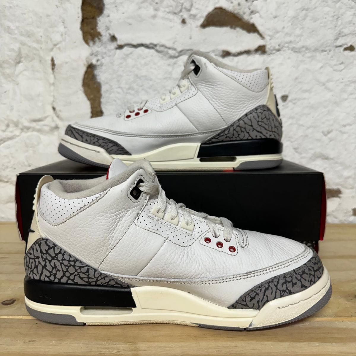 Air Jordan 3 White Cement Reimagined Sz 7Y