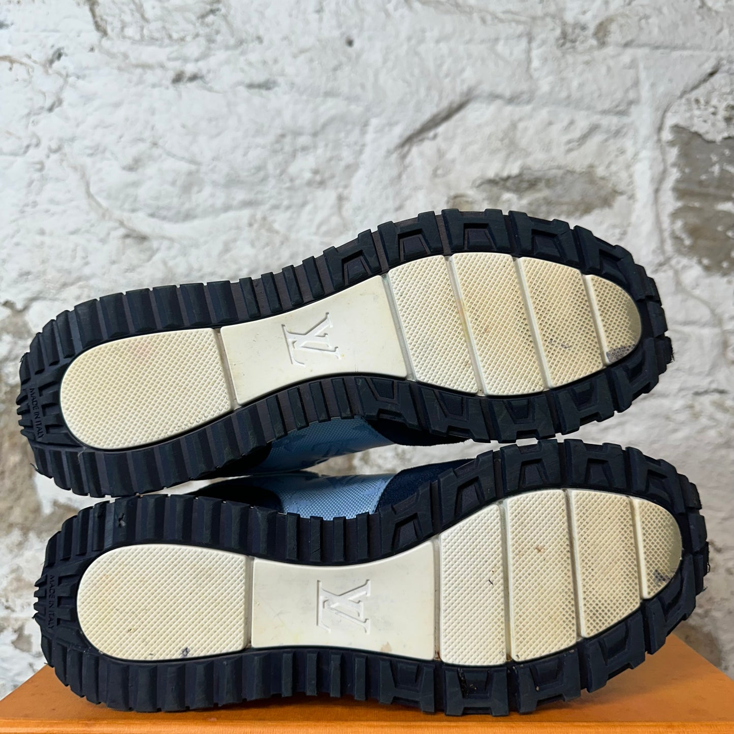 Louis Vuitton Blue Monogram Navy Runaway Sneaker Sz 6.5 (5LV)