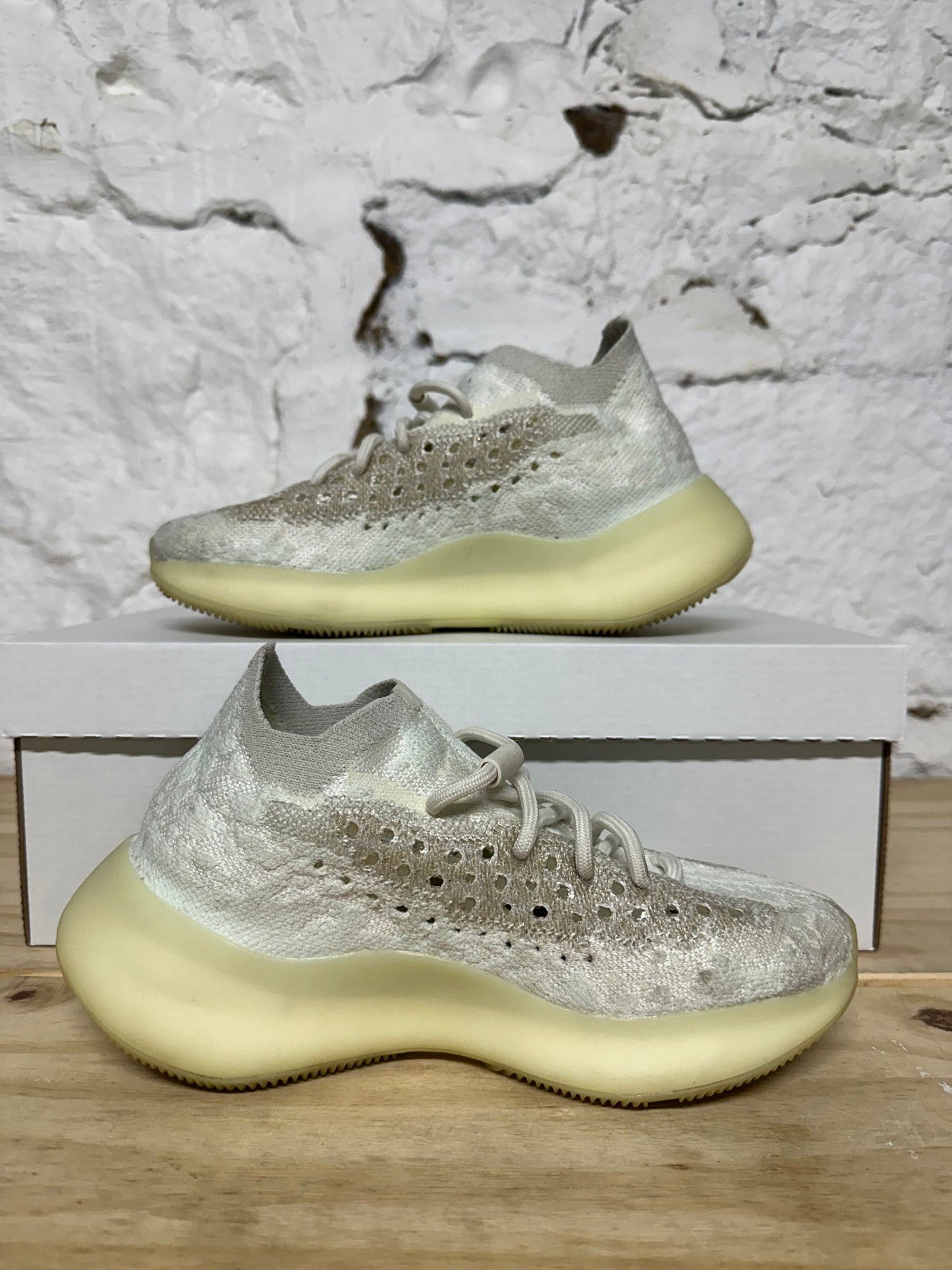 Yeezy 380 Calcite Glow Sz 5