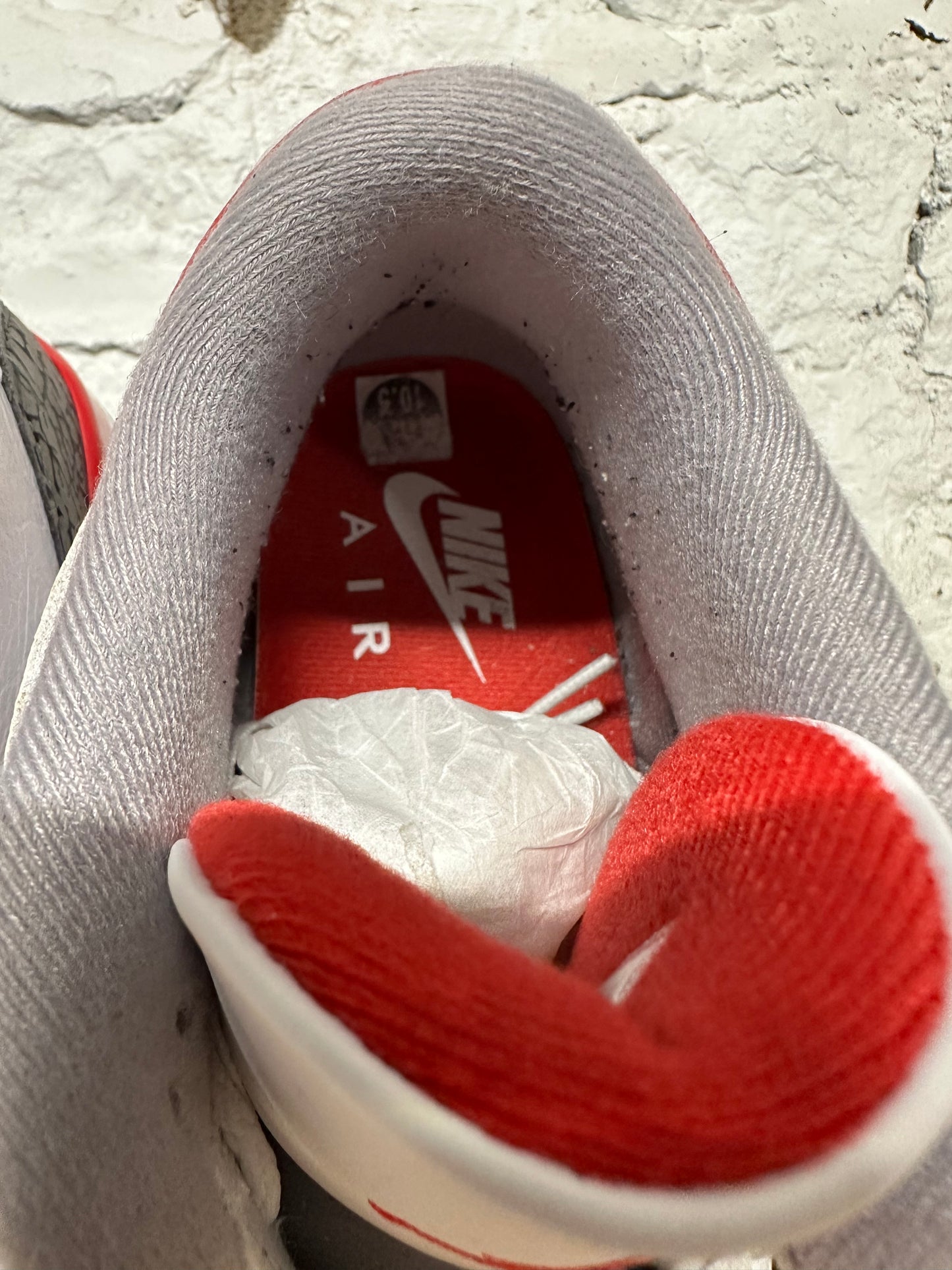 Air Jordan 3 Fire Red Sz 10.5