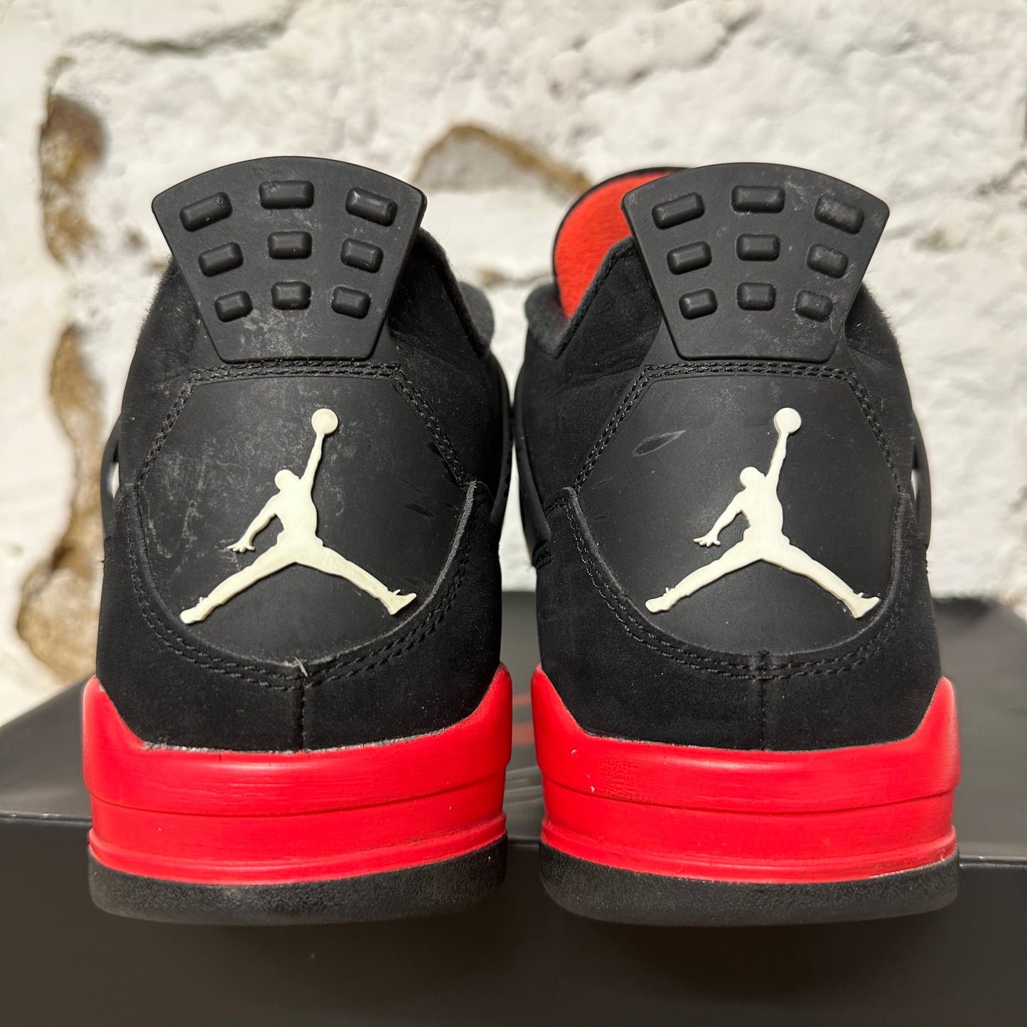 Air Jordan 4 Red Thunder Sz 9.5