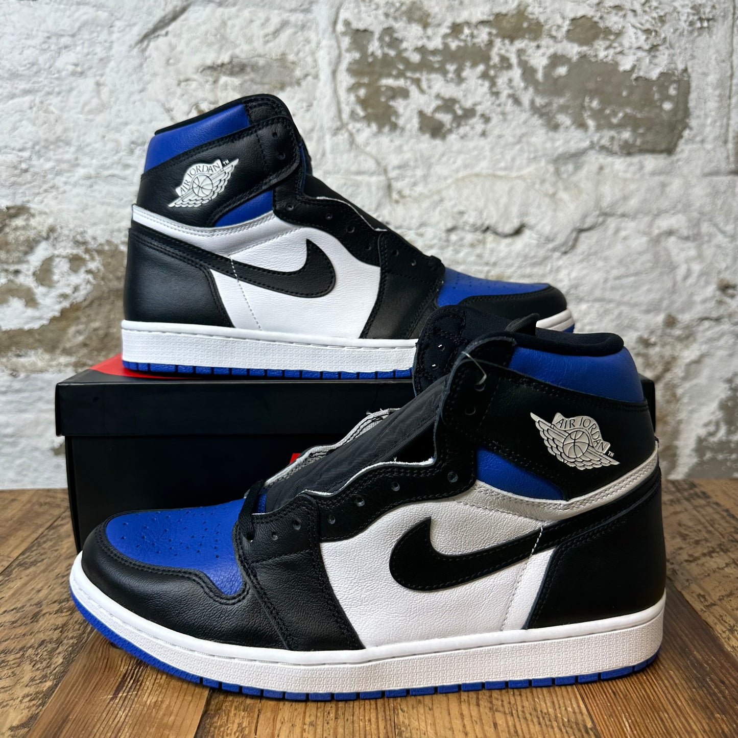 Air Jordan 1 High Royal Toe Sz 12 DS