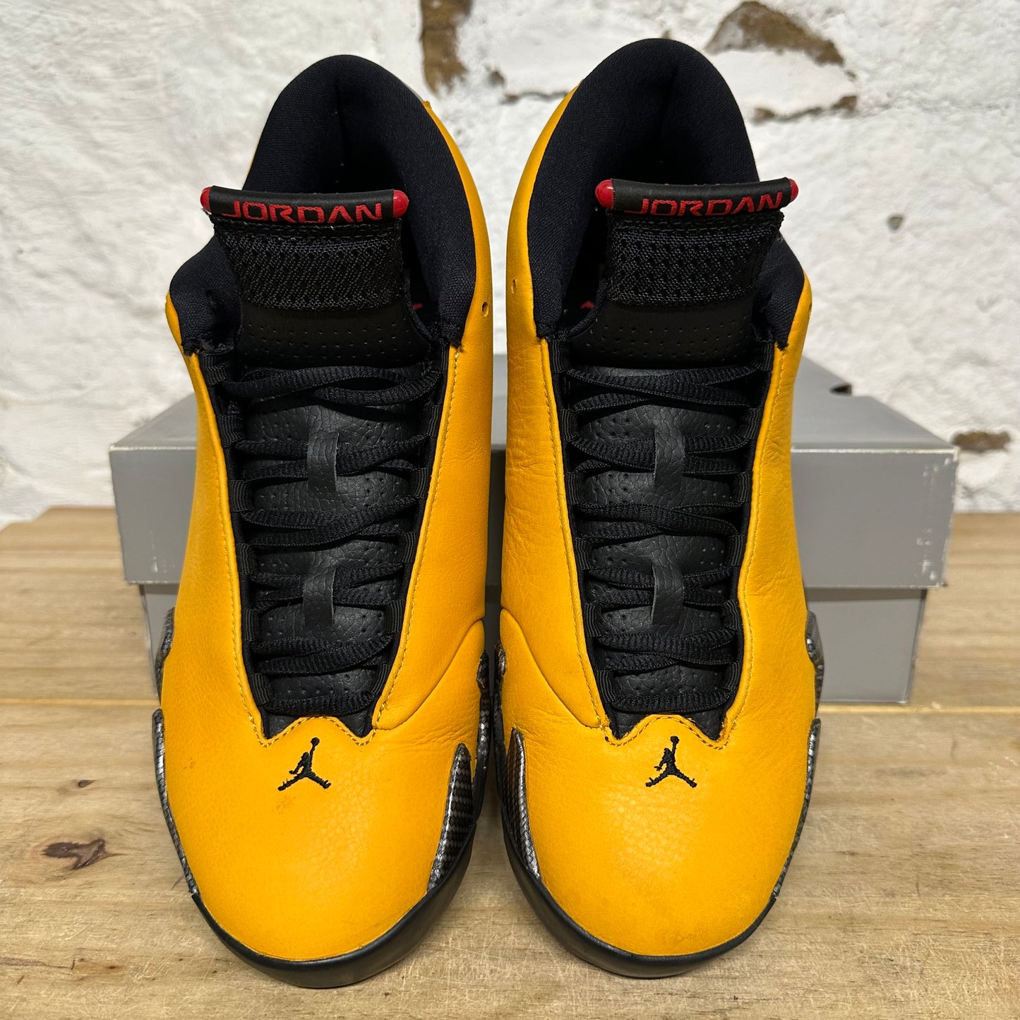 Air Jordan 14 University Gold Sz 10