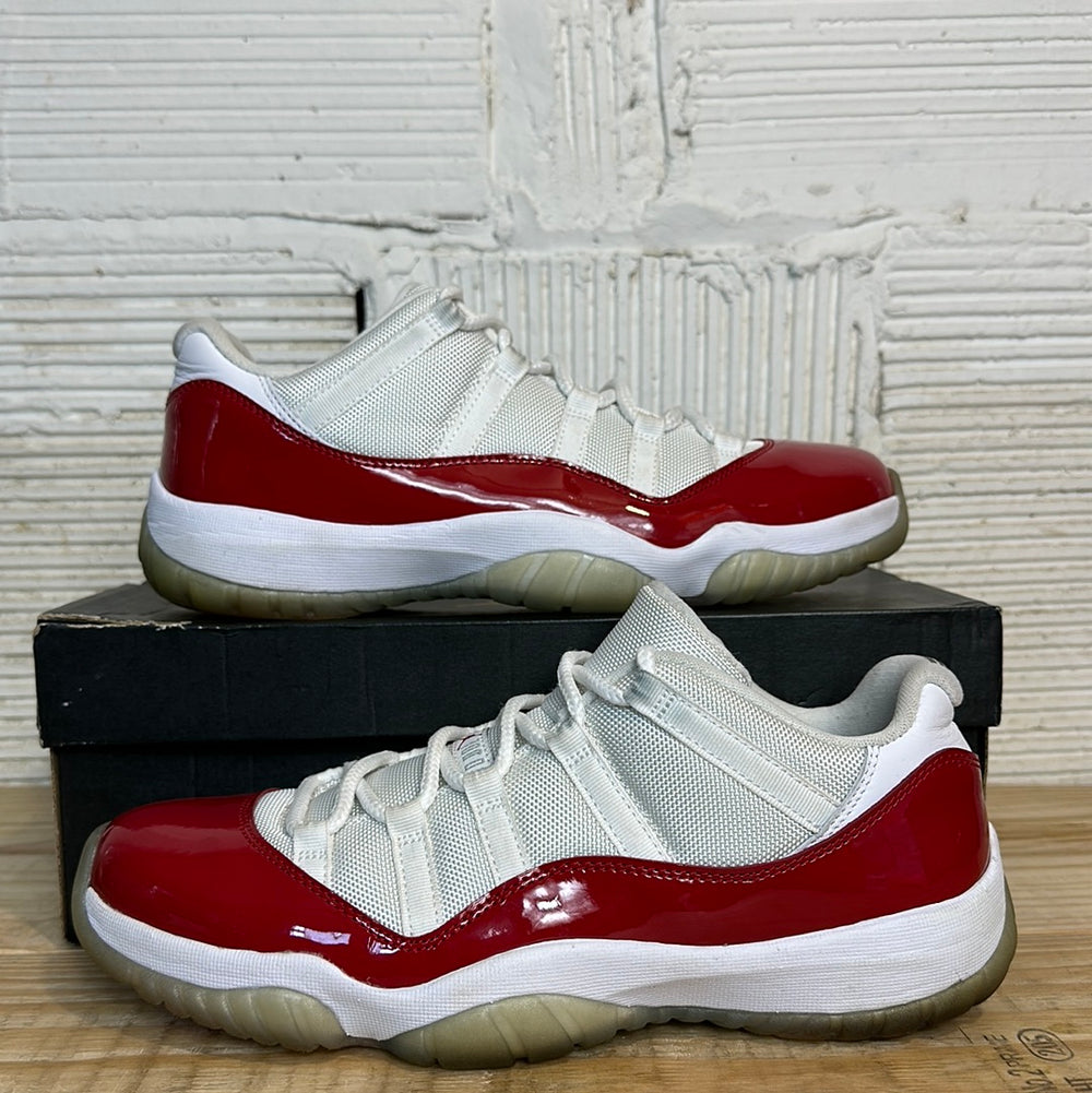 Air Jordan 11 Low Cherry Sz 10