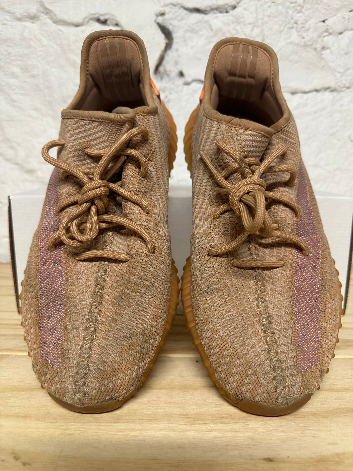Yeezy 350 V2 Clay Sz 10
