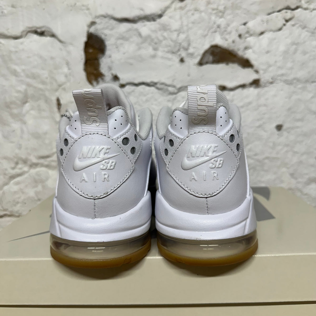 Nike Supreme SB Air Max 2 CB 94 Low White Gum Sz 9.5 DS