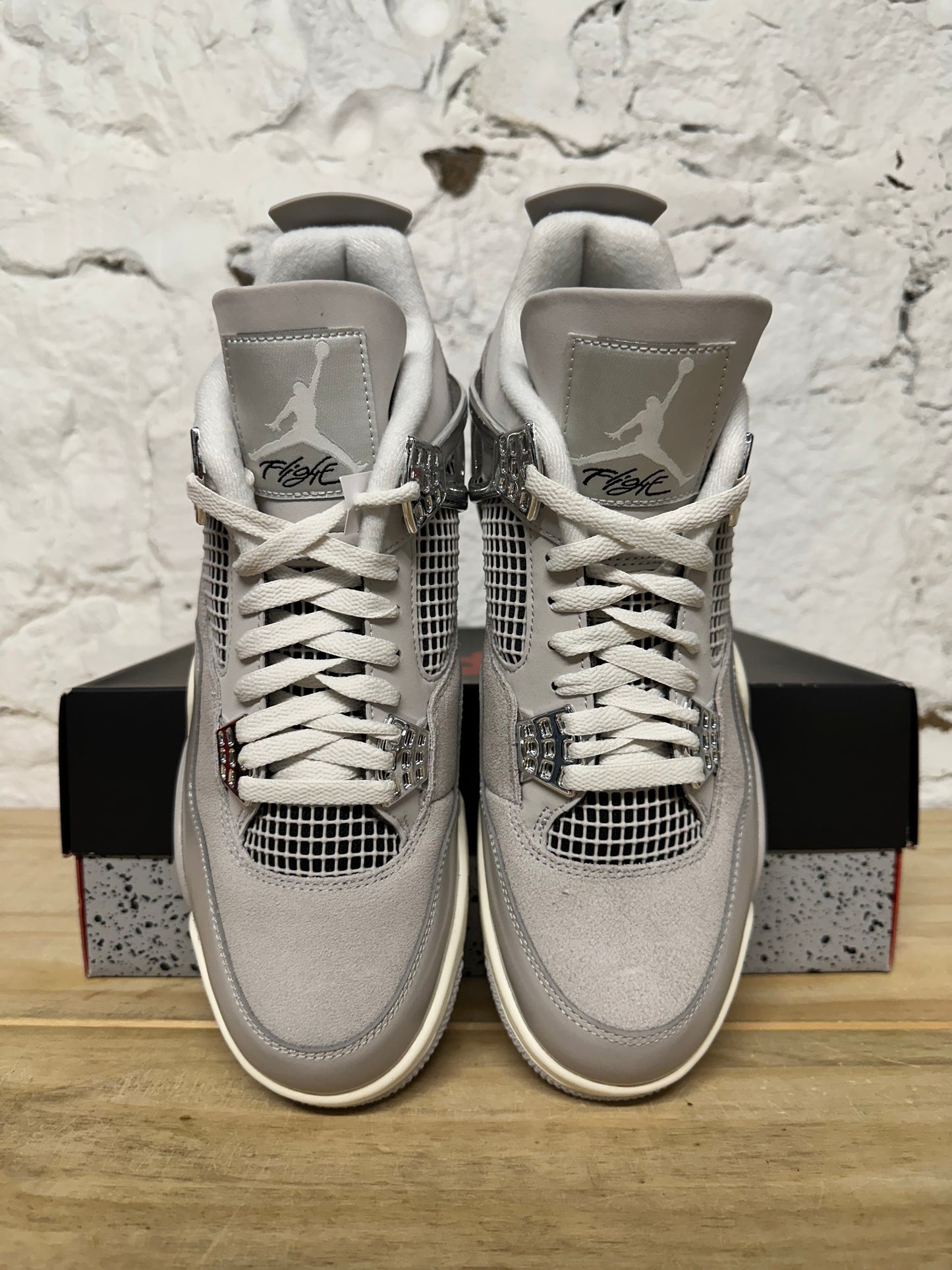 Air Jordan 4 Frozen Moments Sz 10 (11.5W) DS