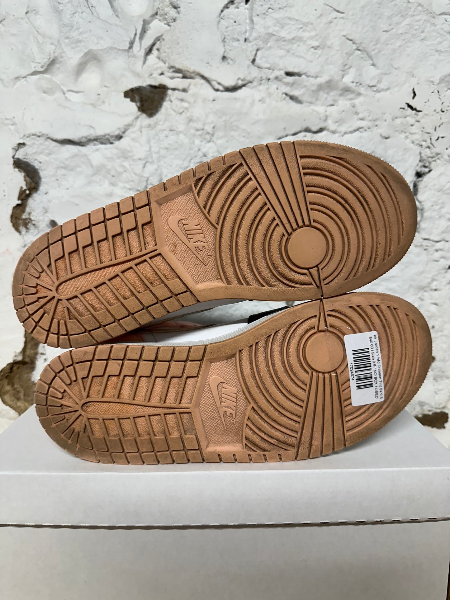 Air Jordan 1 Mid Crimson Tint Sz 9.5