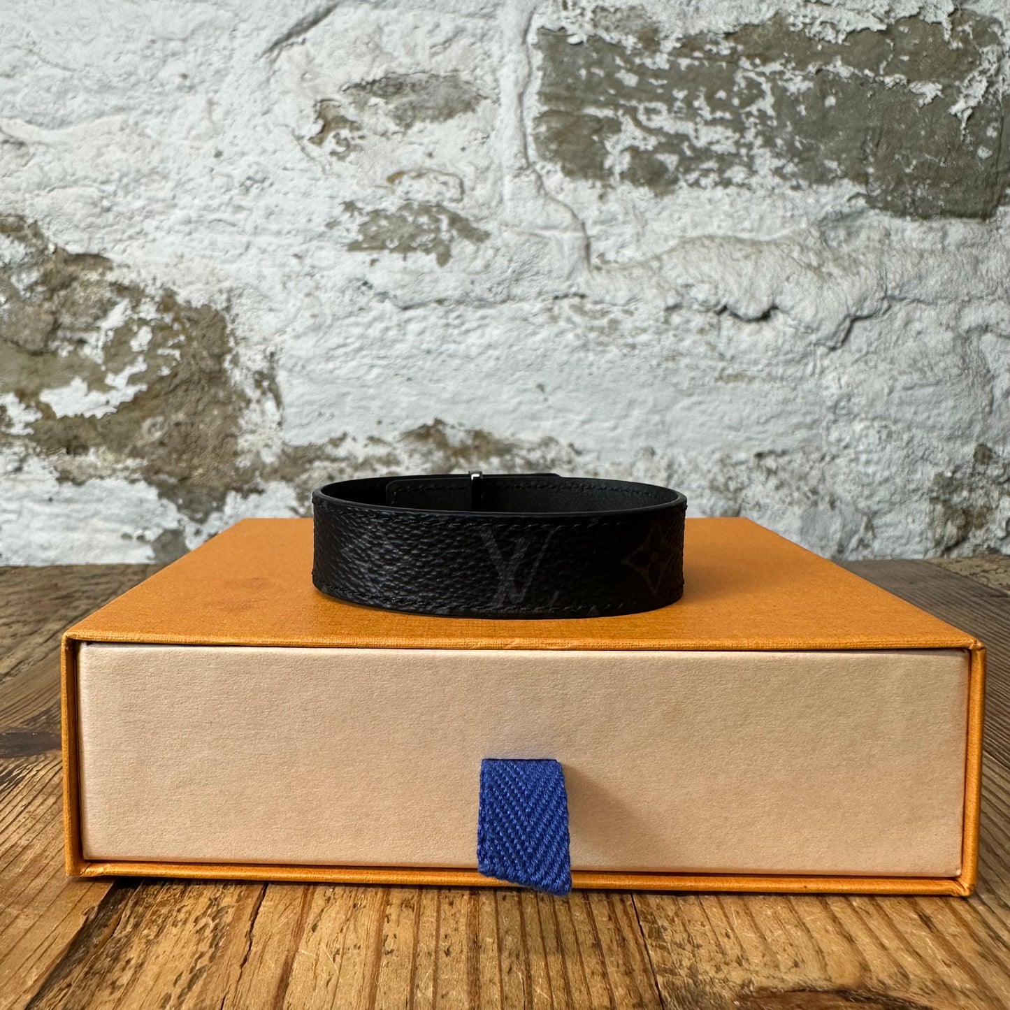 Louis Vuitton Graphite Slim Bracelet Sz 19 W/ Box