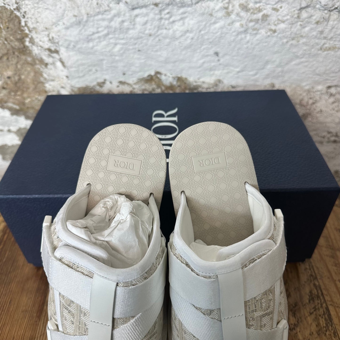 Dior Alpha Oblique White Sandal Sz 6 (38) DS