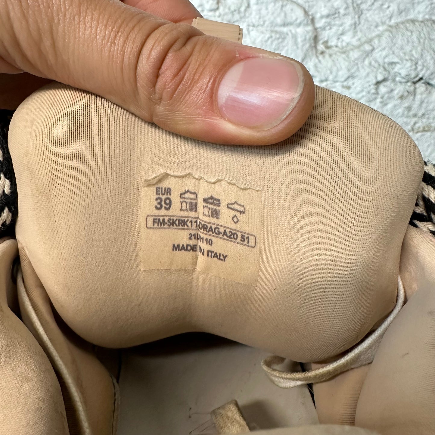 Lanvin Curb Black White Lace Pink Sneaker Sz 6.5 (39) No Box