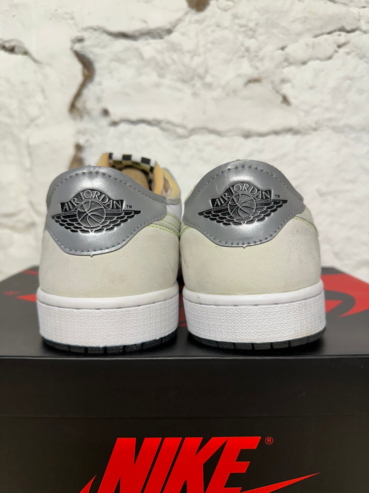 Air Jordan 1 Low Ghost Green Sz 11