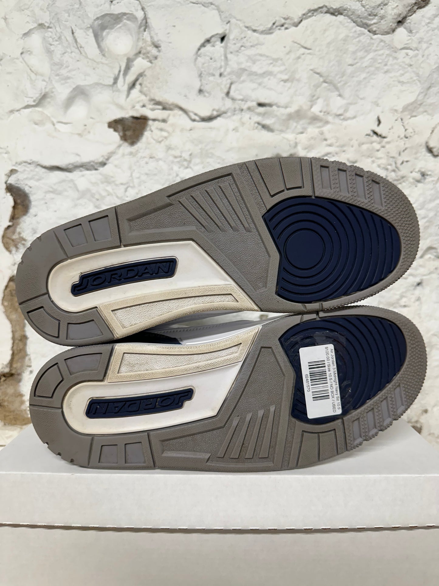 Air Jordan 3 Midnight Navy Sz 10.5