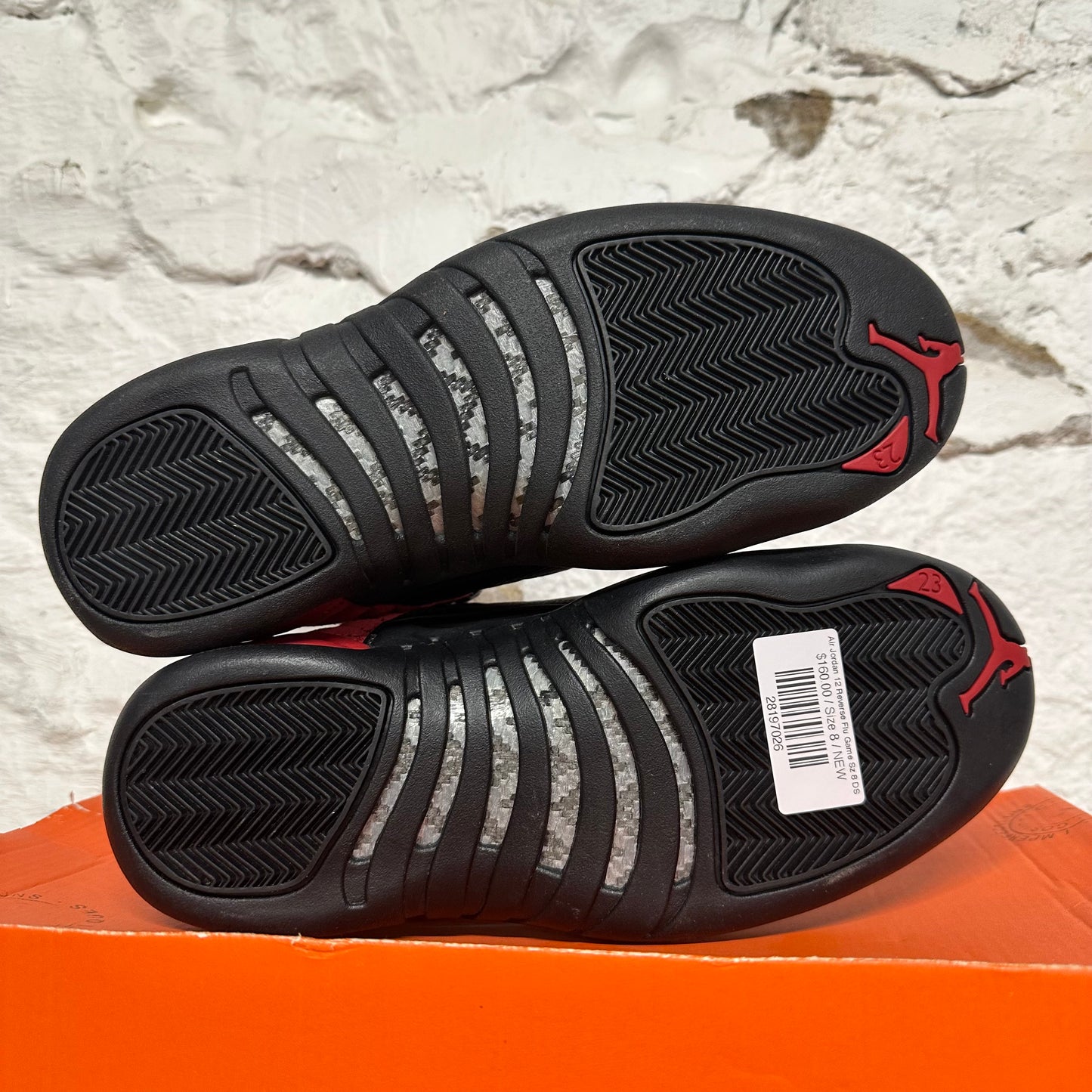 Air Jordan 12 Reverse Flu Game Sz 8 DS