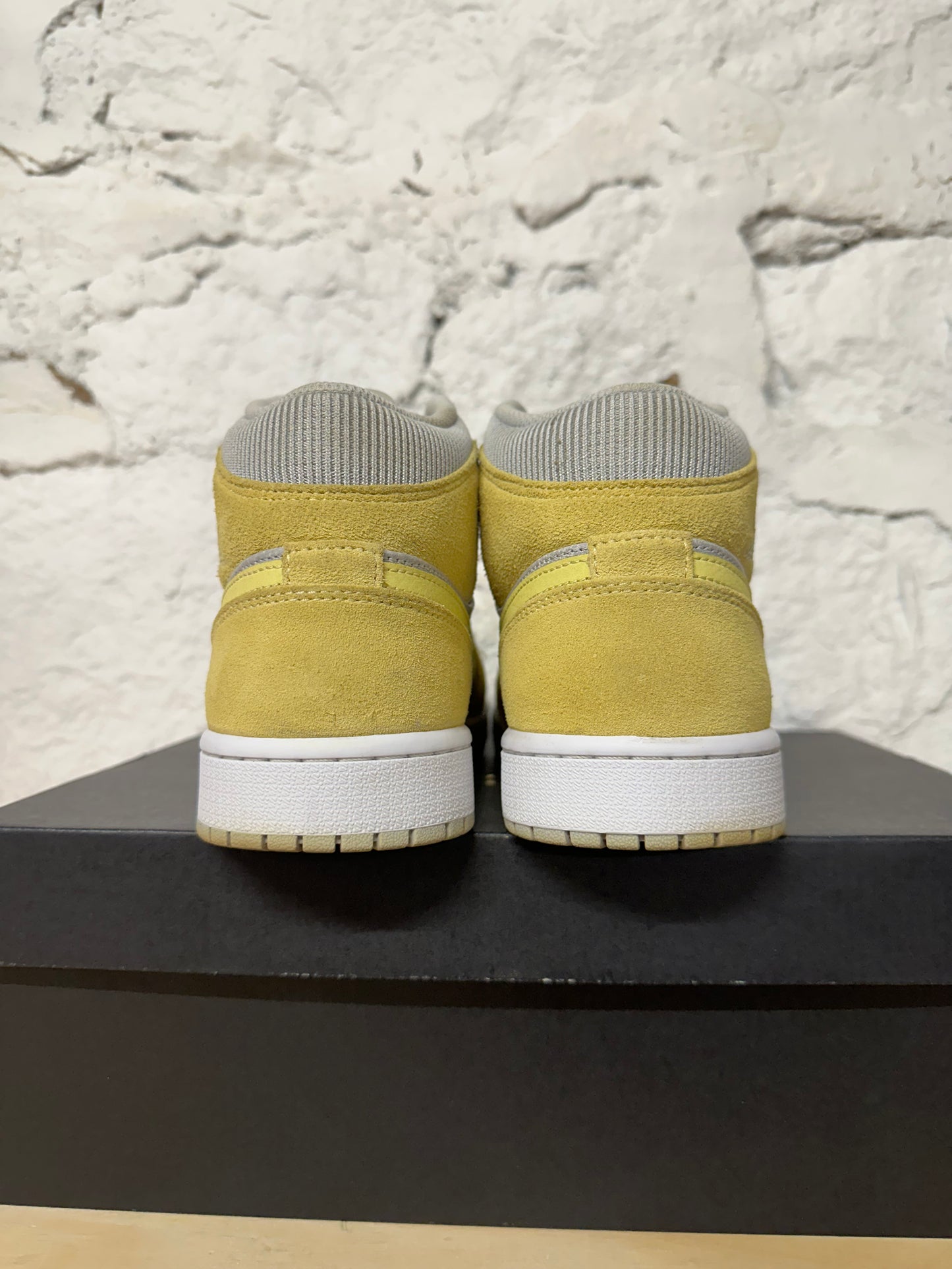 Air Jordan 1 Mid Mixed Textures Yellow Sz 10