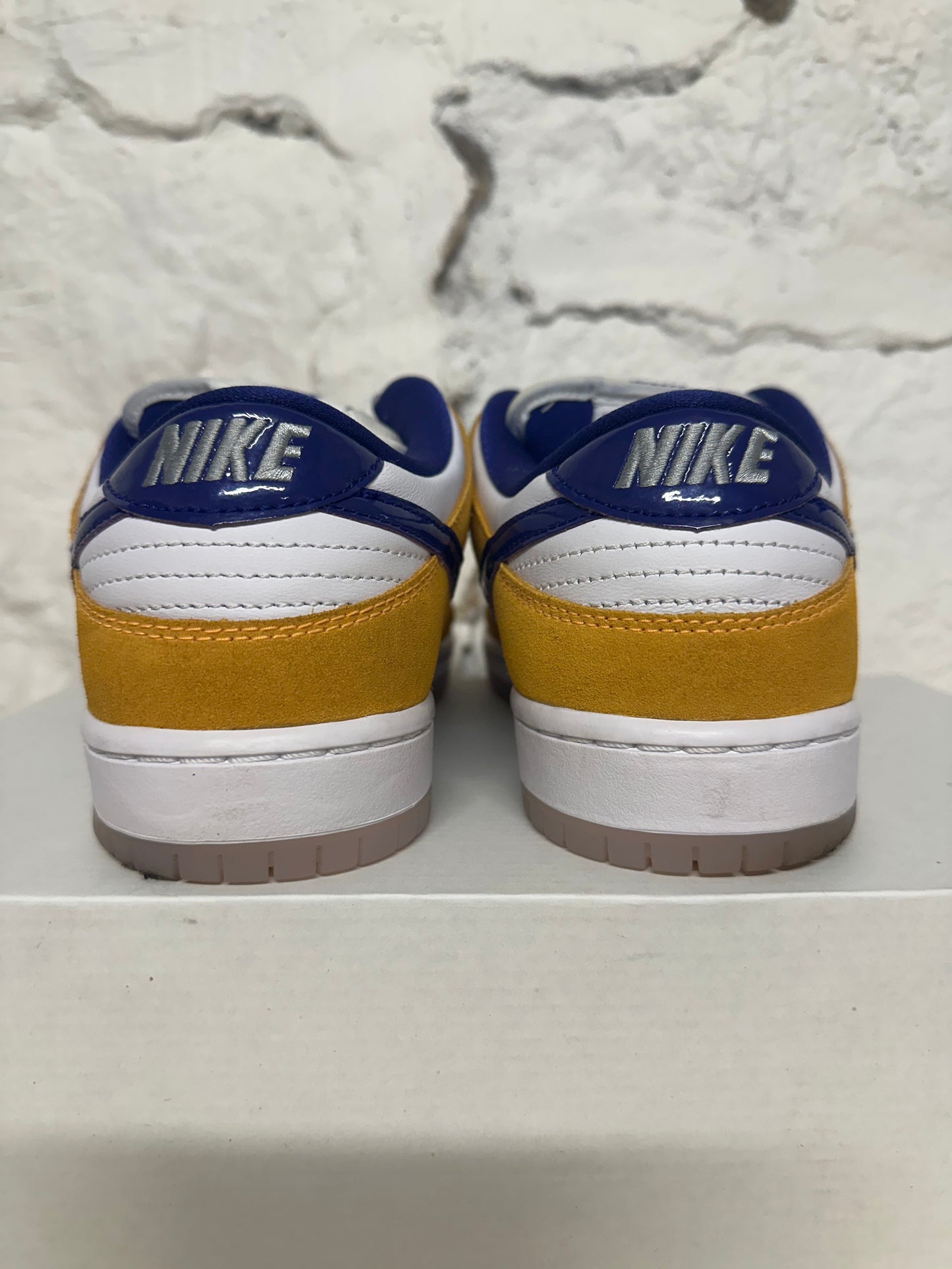 Nike SB Dunk Low Laser Orange Sz 9.5