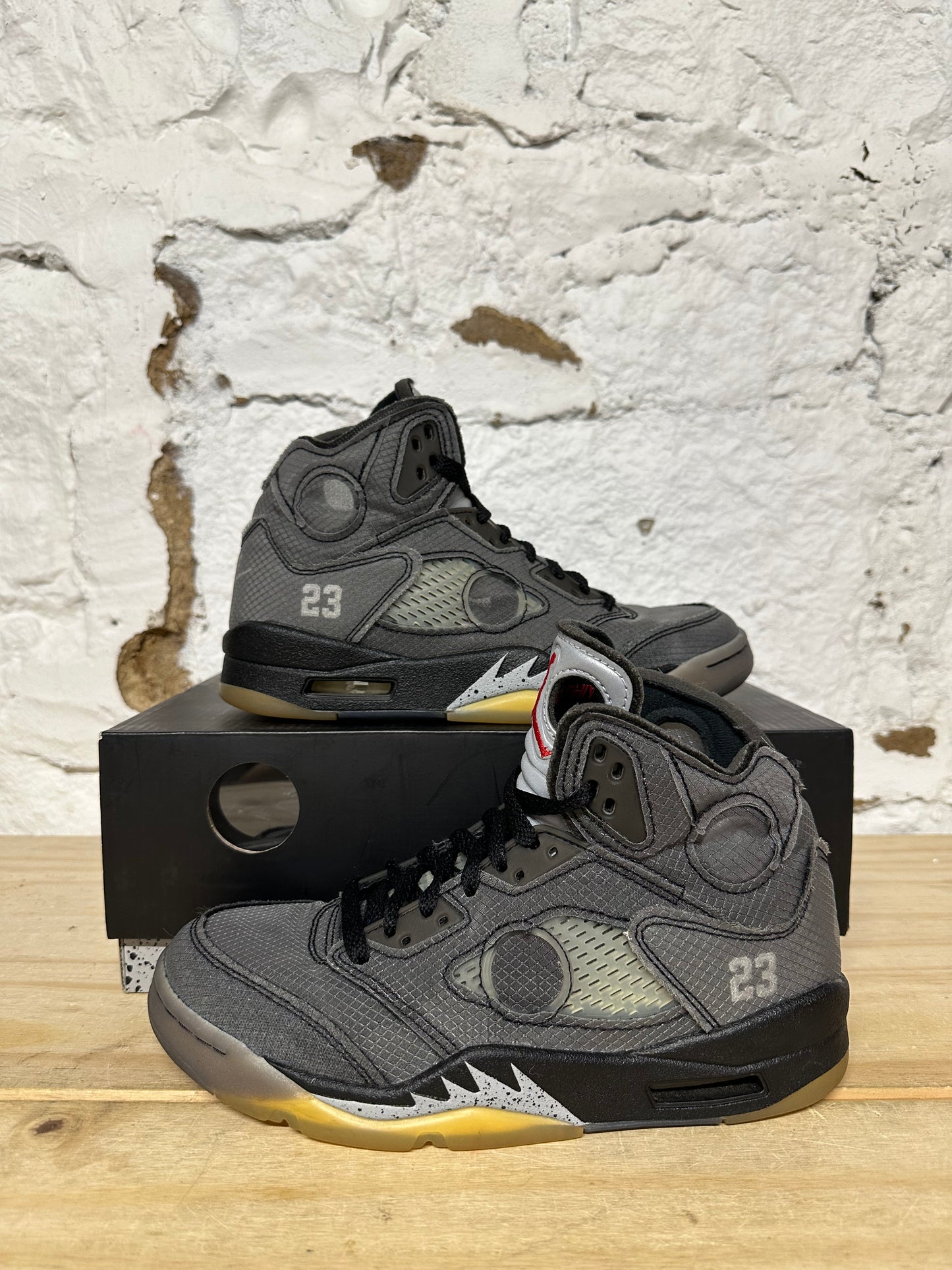 Air Jordan 5 Off-White Muslin Sz 5.5